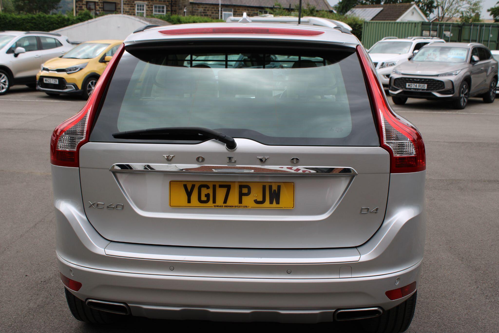Volvo XC60 - Image 18