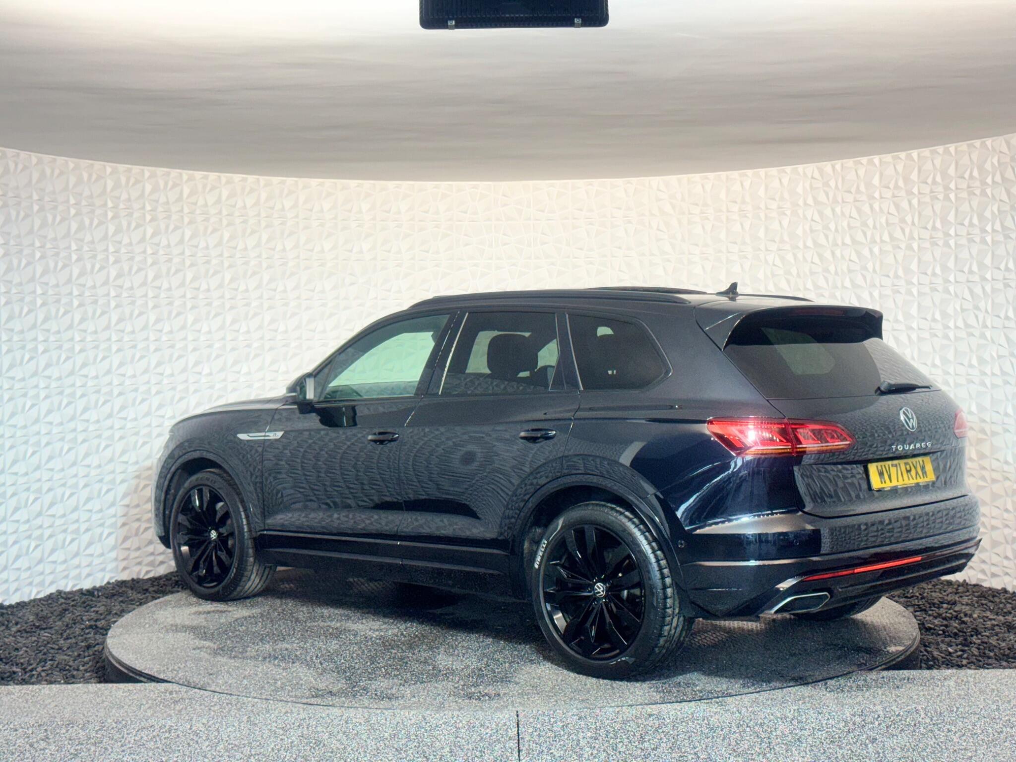 Volkswagen Touareg - Image 4