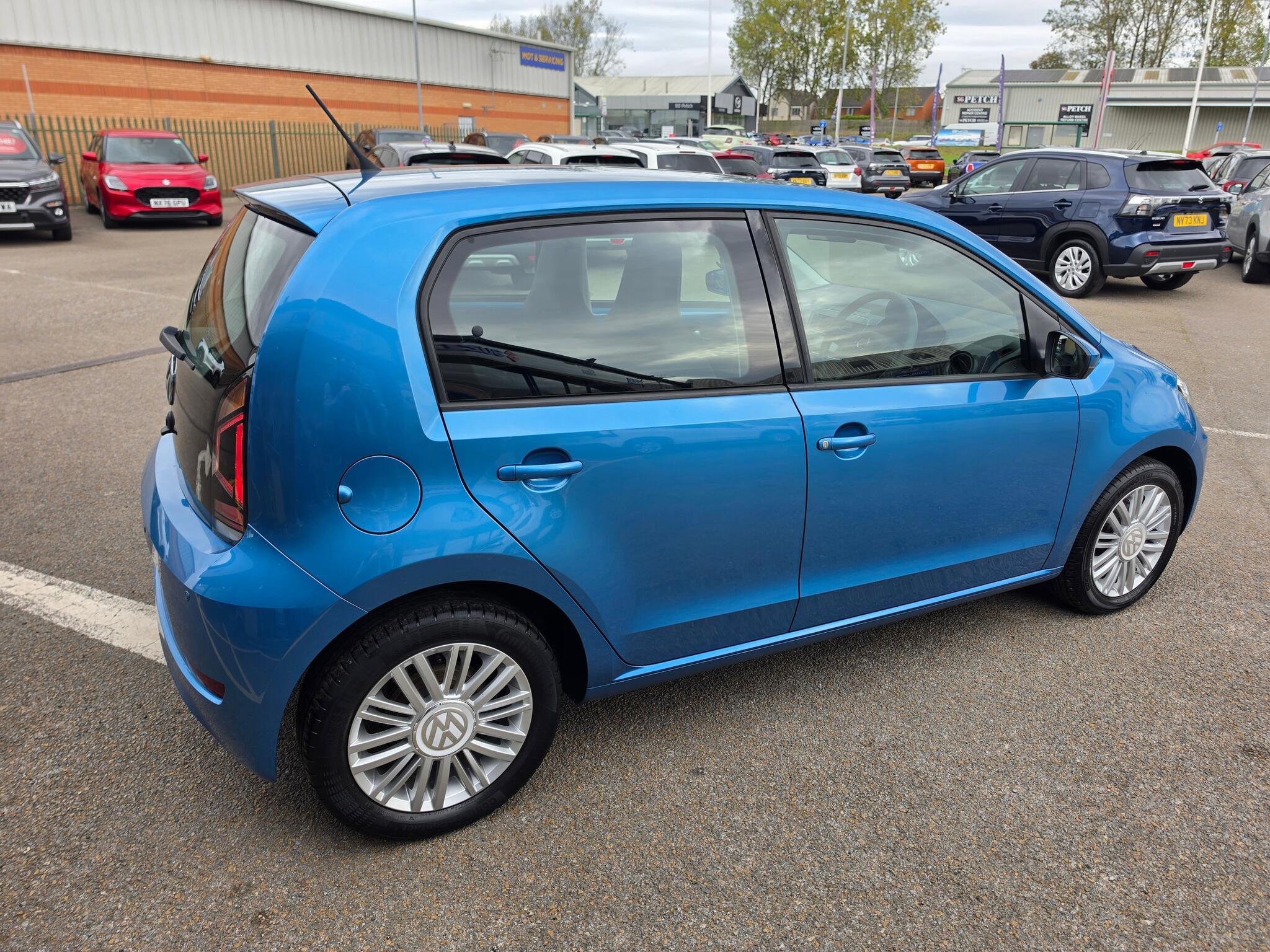 Volkswagen up! - Image 12