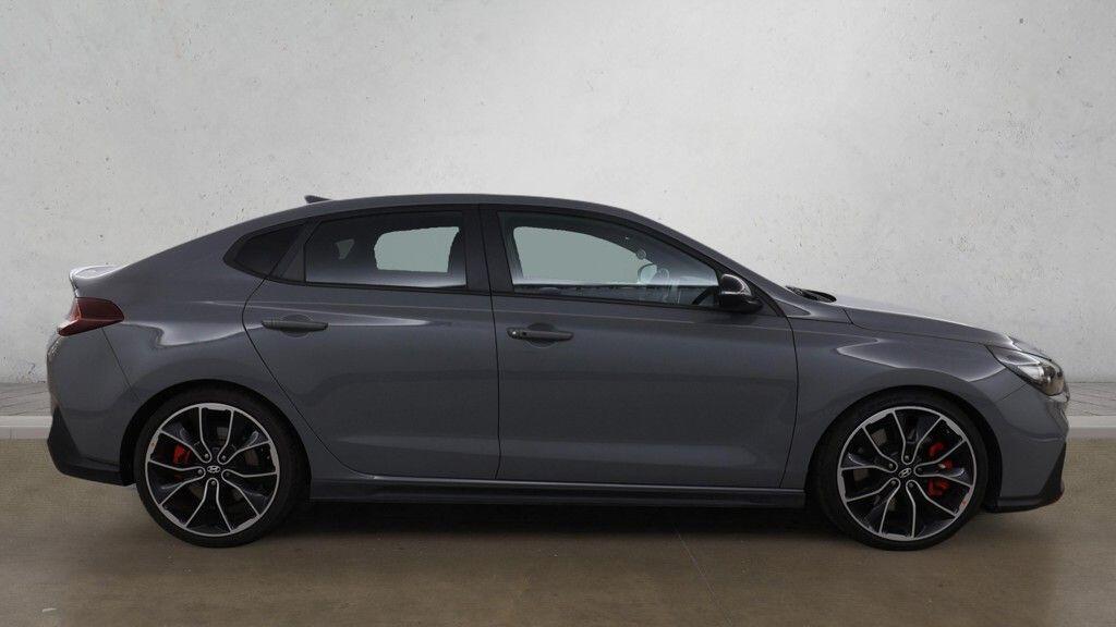 Hyundai i30 - Image 8