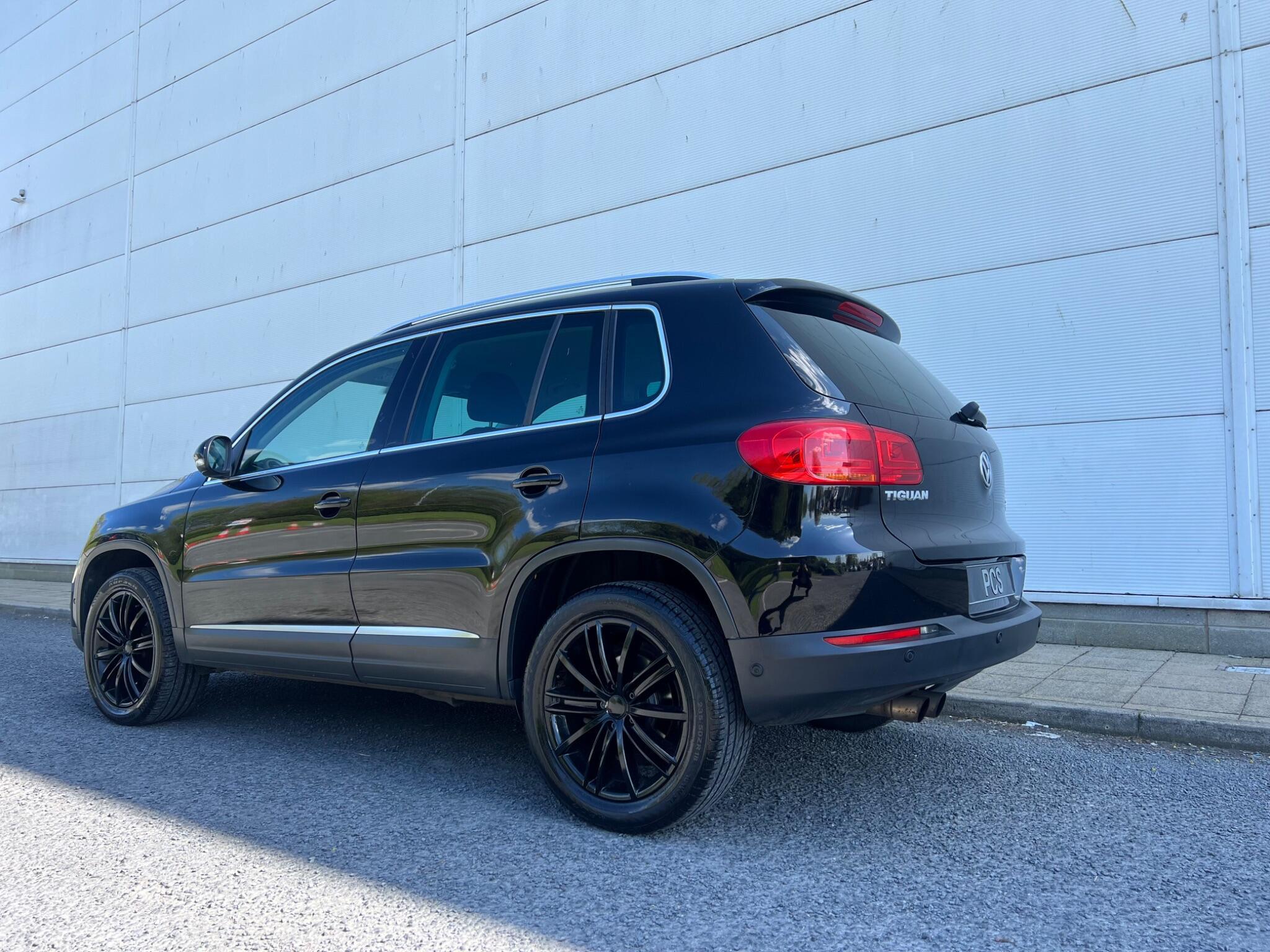 Volkswagen Tiguan - Image 30