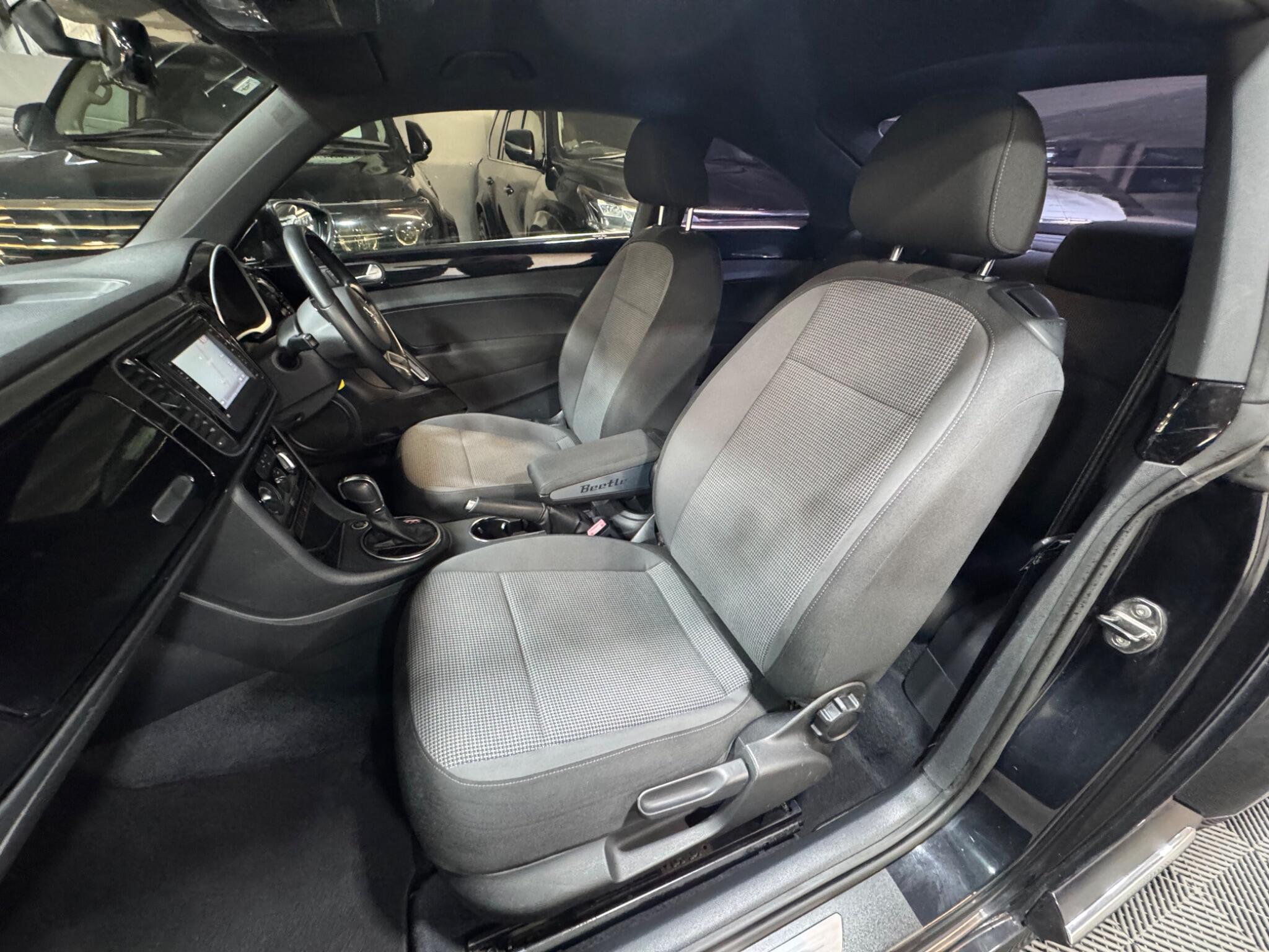 Volkswagen Beetle - Image 9