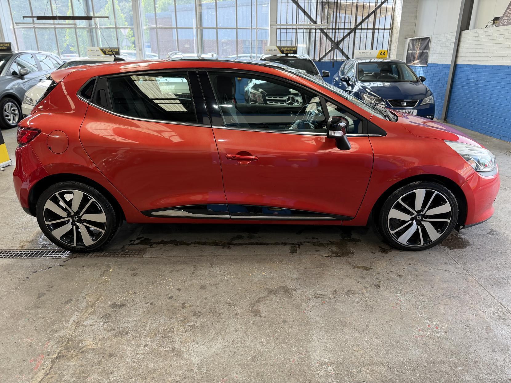 Renault Clio - Image 7