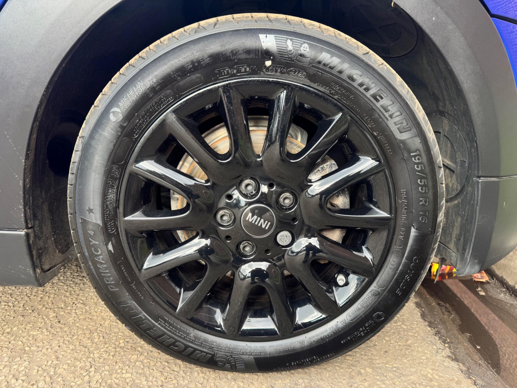 MINI Convertible - Image 41