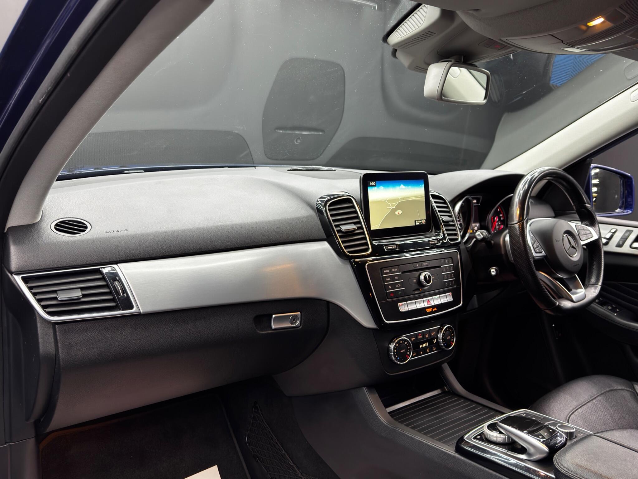 Mercedes GLE - Image 12