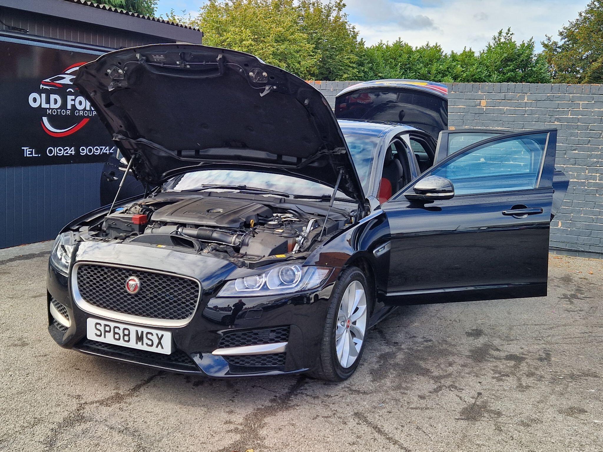 Jaguar XF - Image 14
