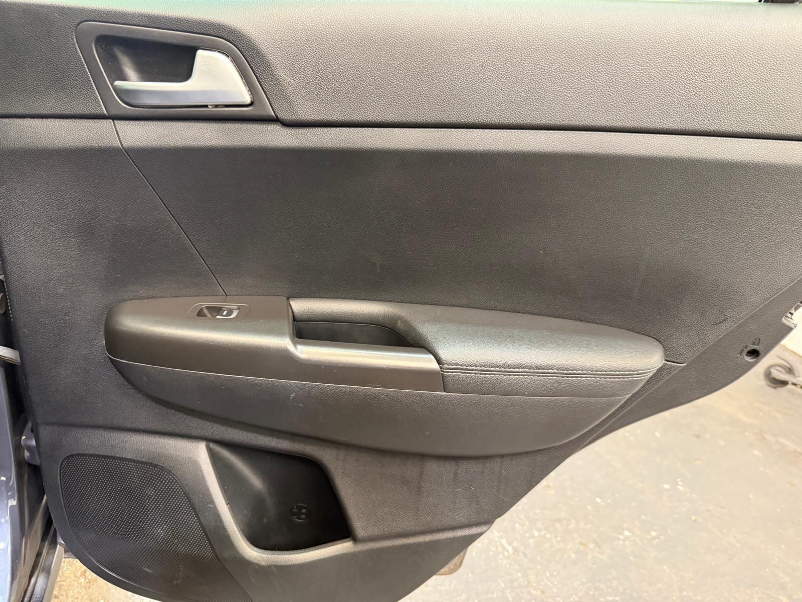 Kia Sportage - Image 23