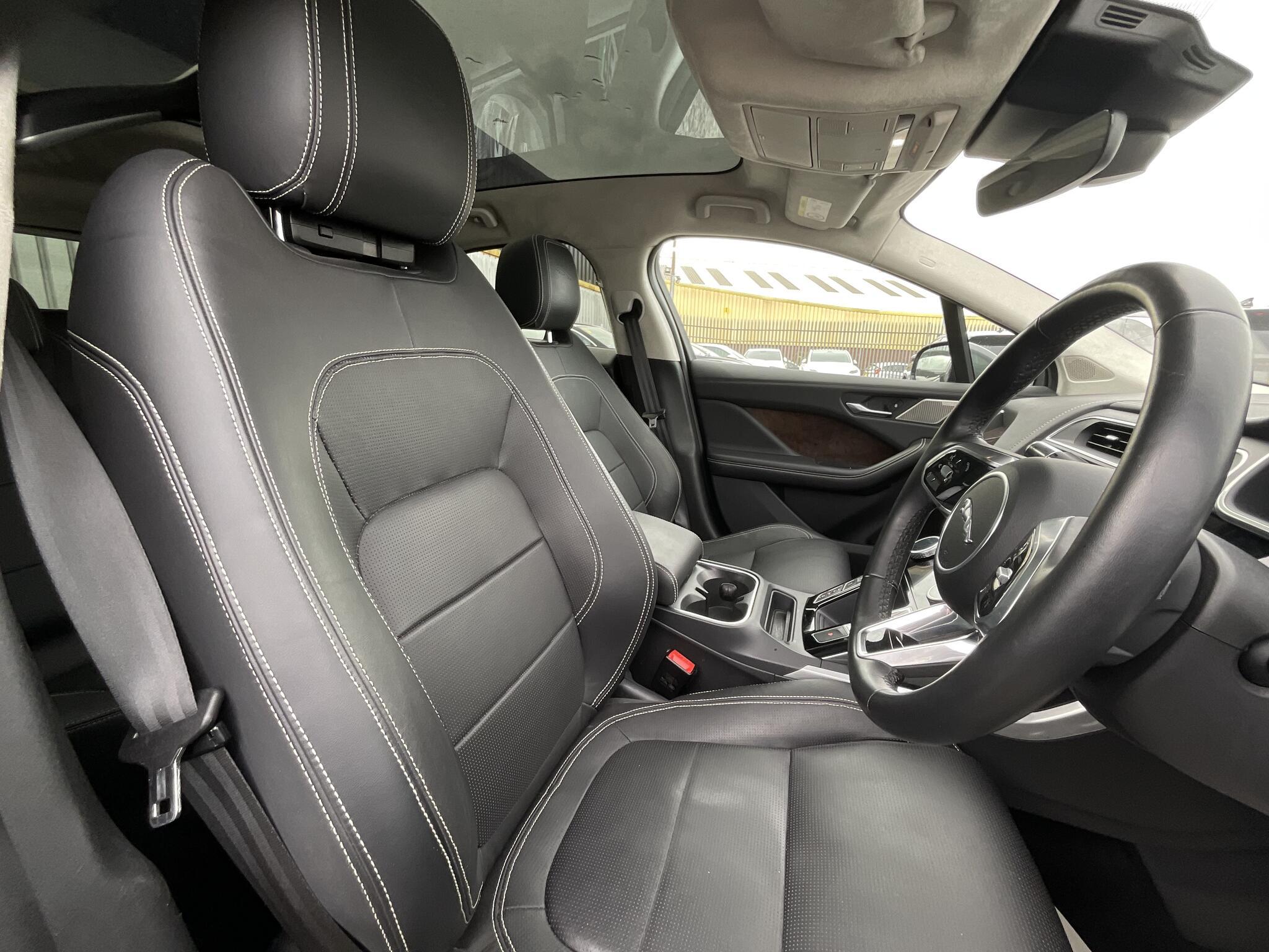 Jaguar I-Pace - Image 8