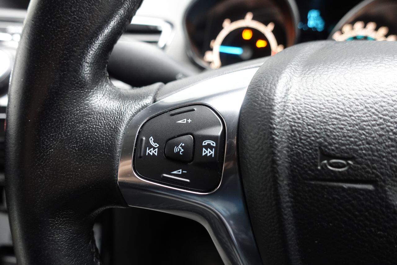 Ford Fiesta - Image 42