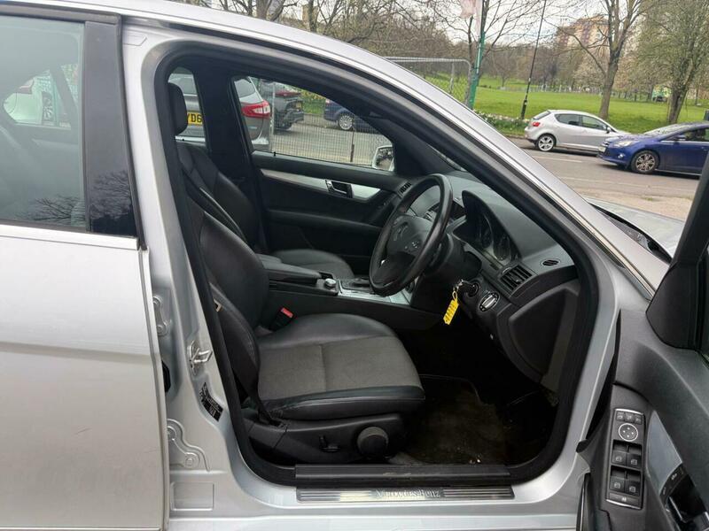Mercedes C Class - Image 32