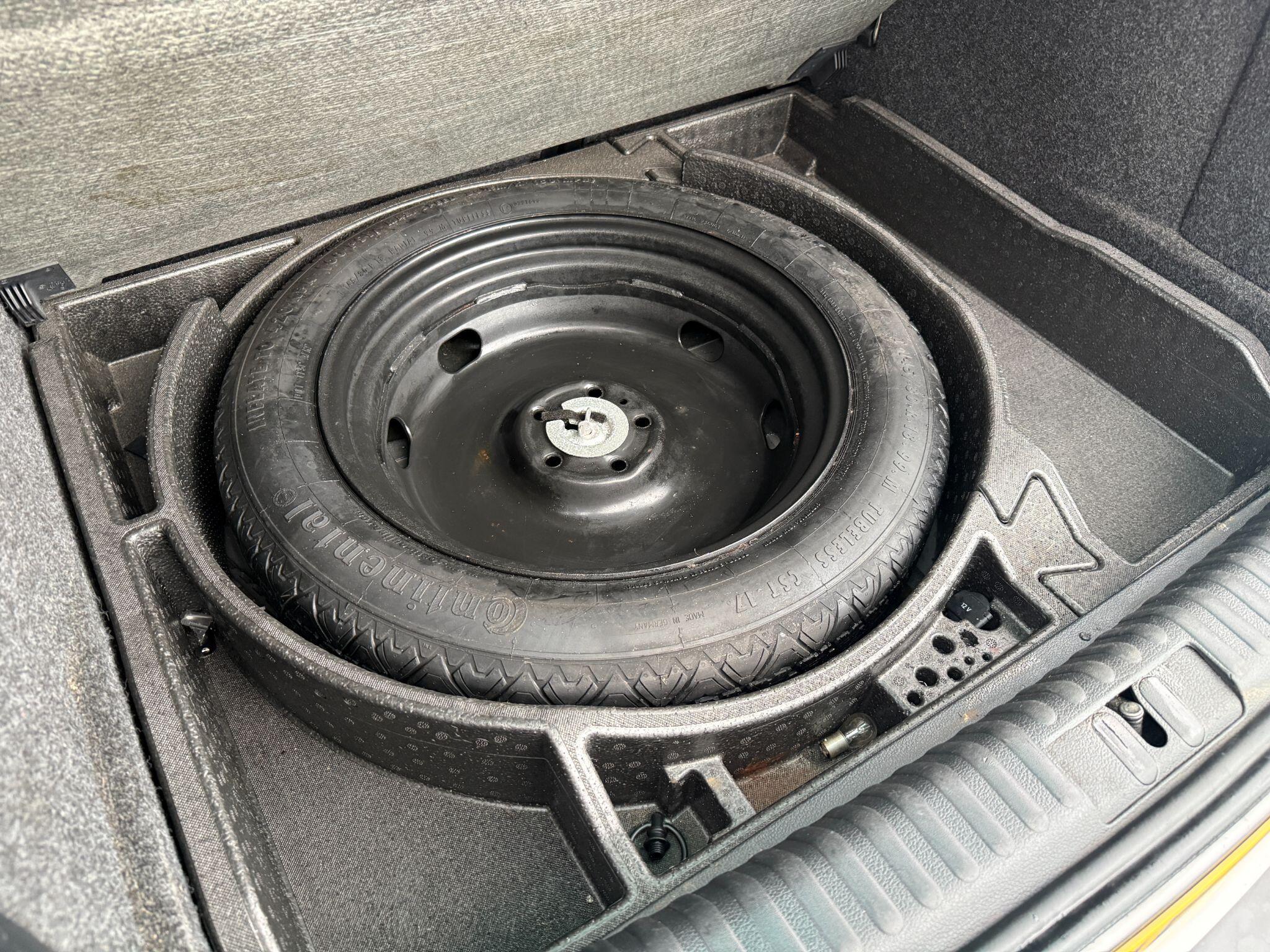 Volkswagen Tiguan - Image 71