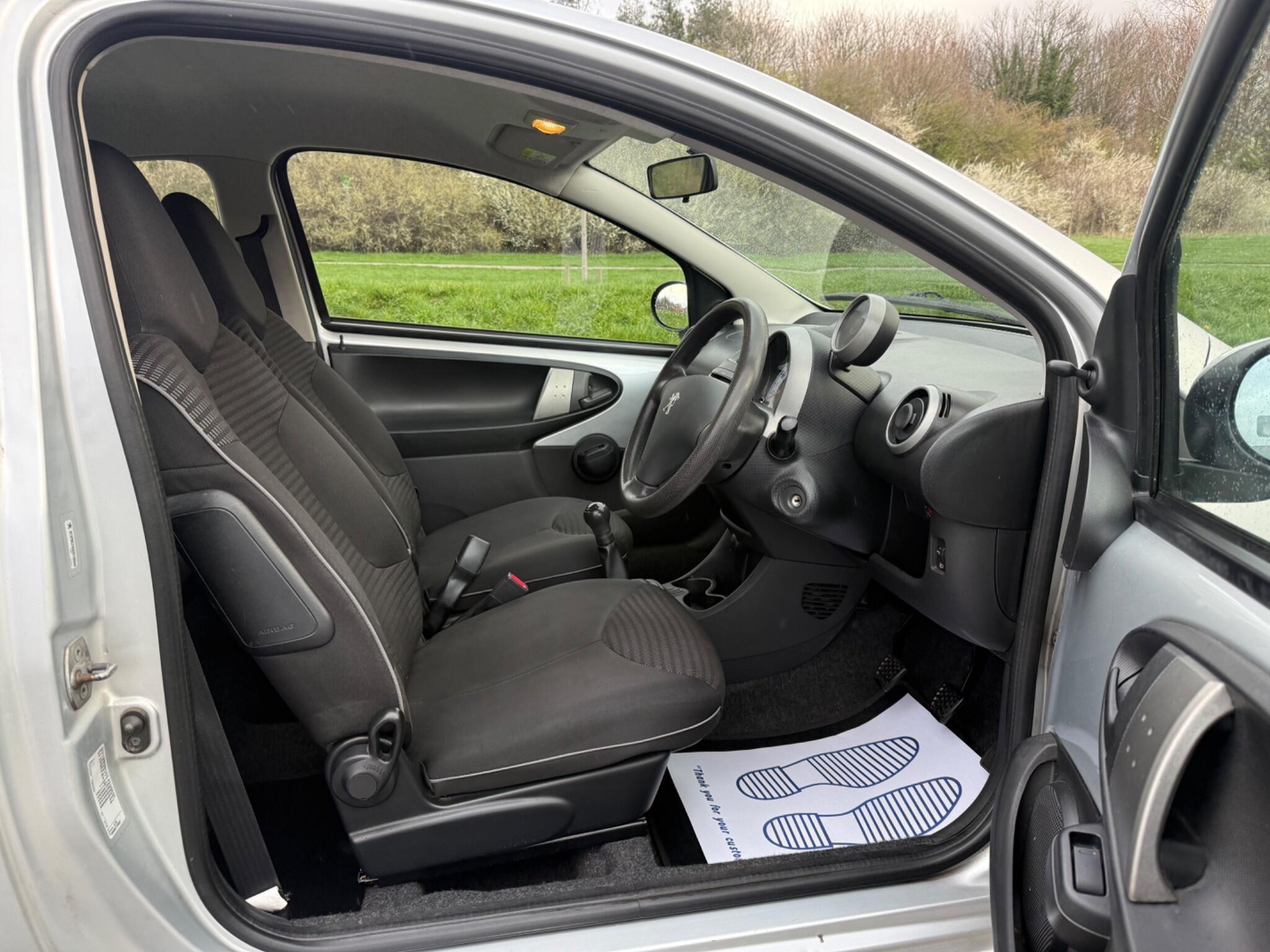 Peugeot 107 - Image 12