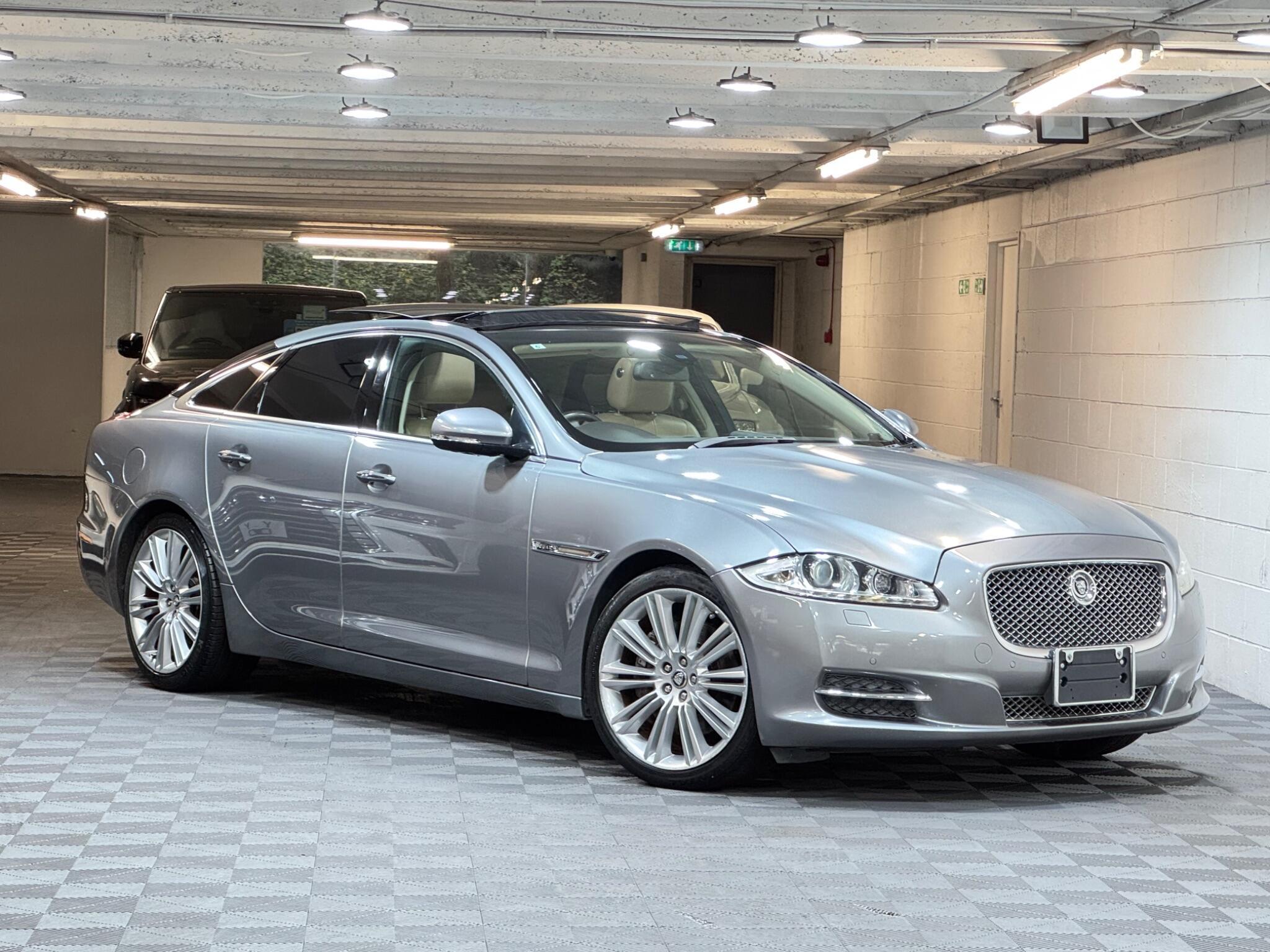 Jaguar XJ - Image 7