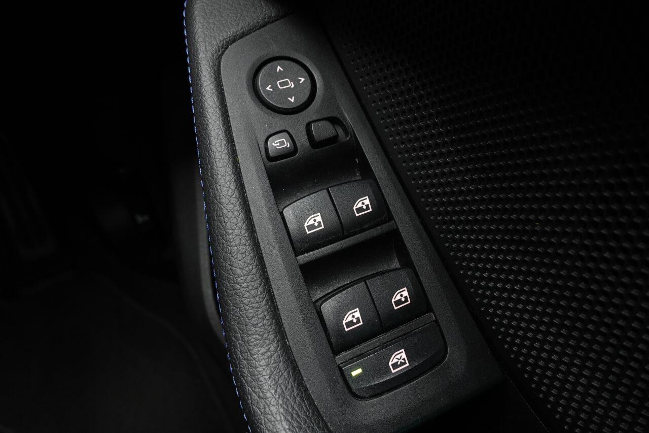 BMW 1 Series - Image 54