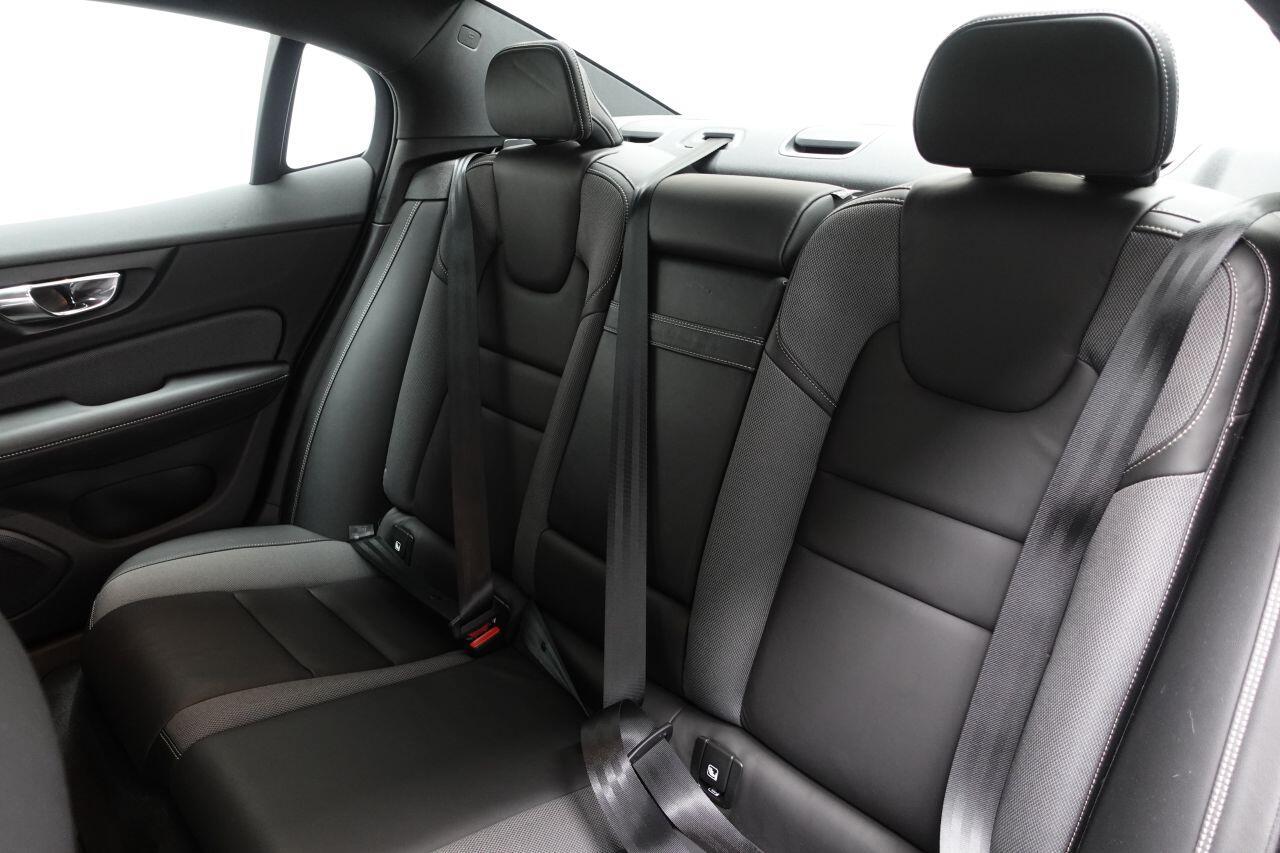 Volvo S60 - Image 24