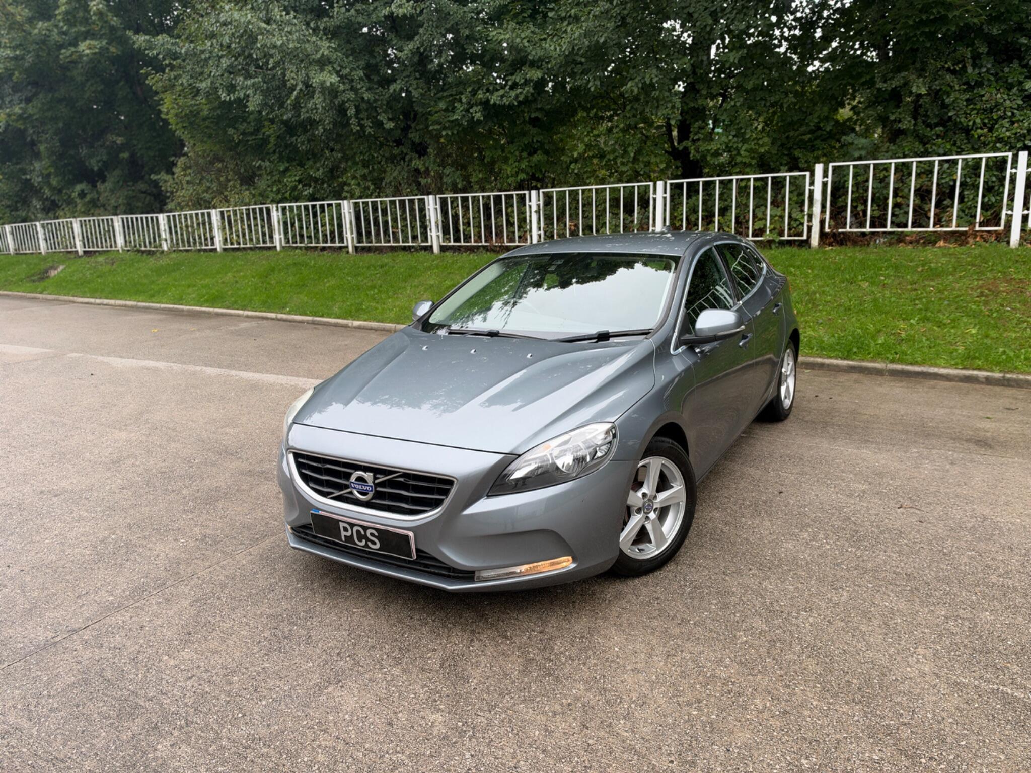 Volvo V40 - Image 6