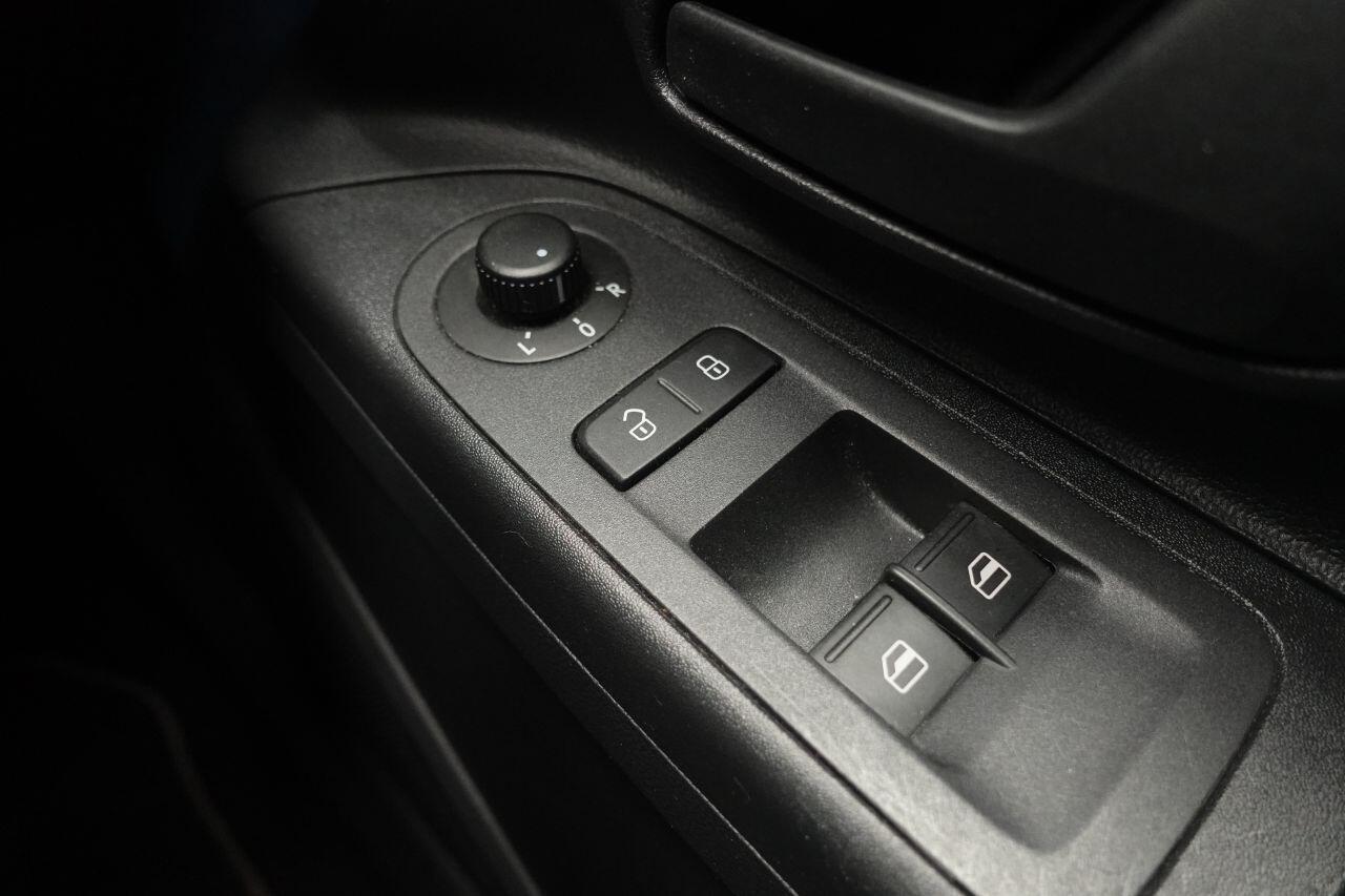 Volkswagen e-up! - Image 39