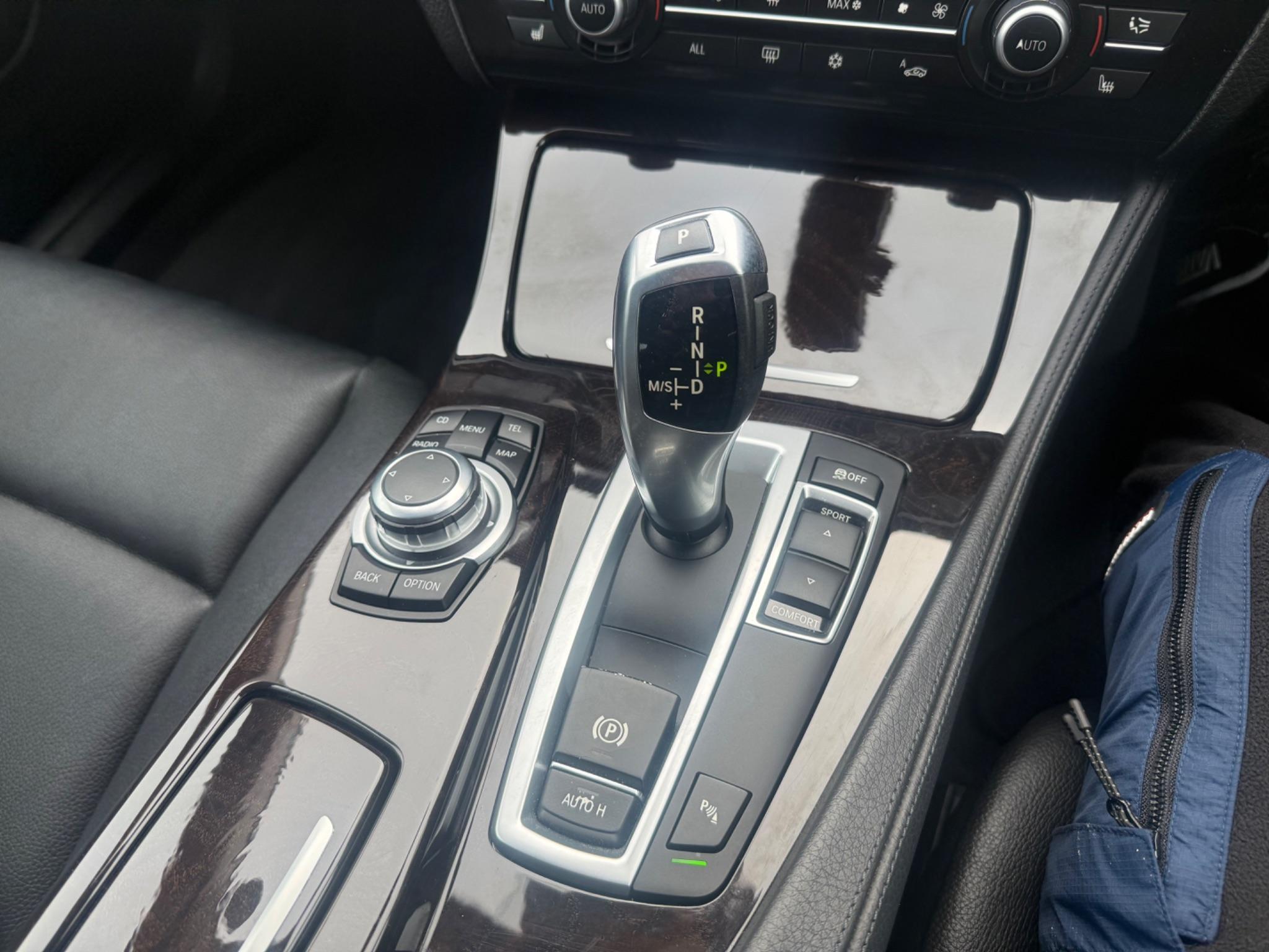 BMW 5 Series - Image 17