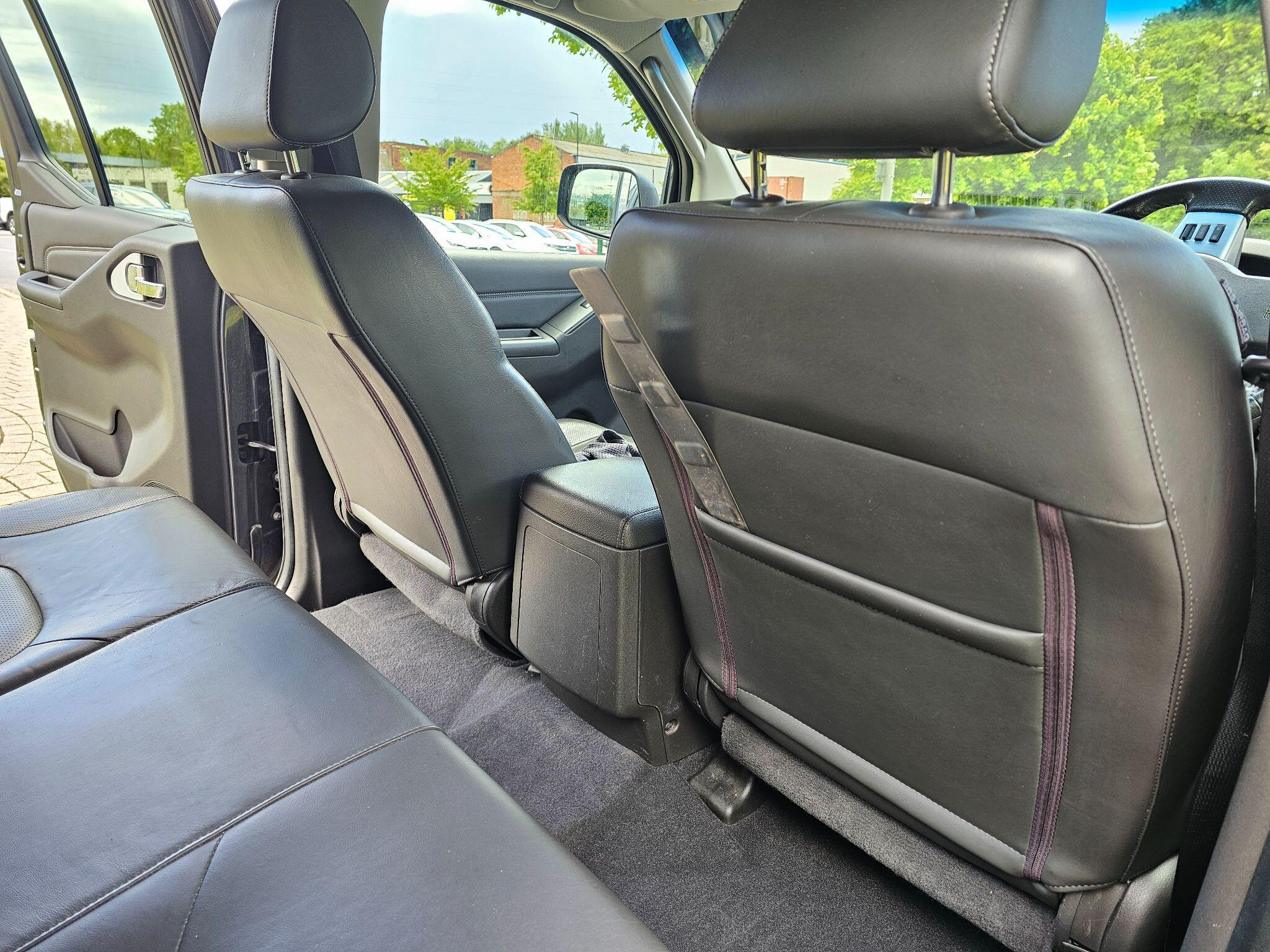 Nissan NAVARA - Image 35