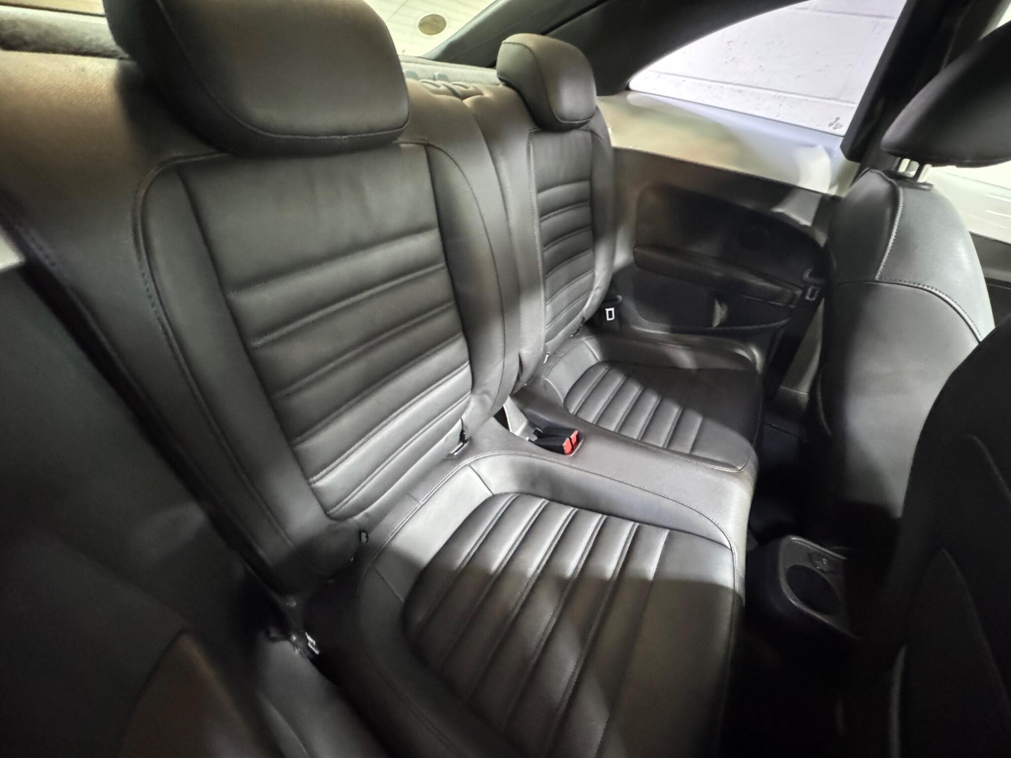 Volkswagen Beetle - Image 12