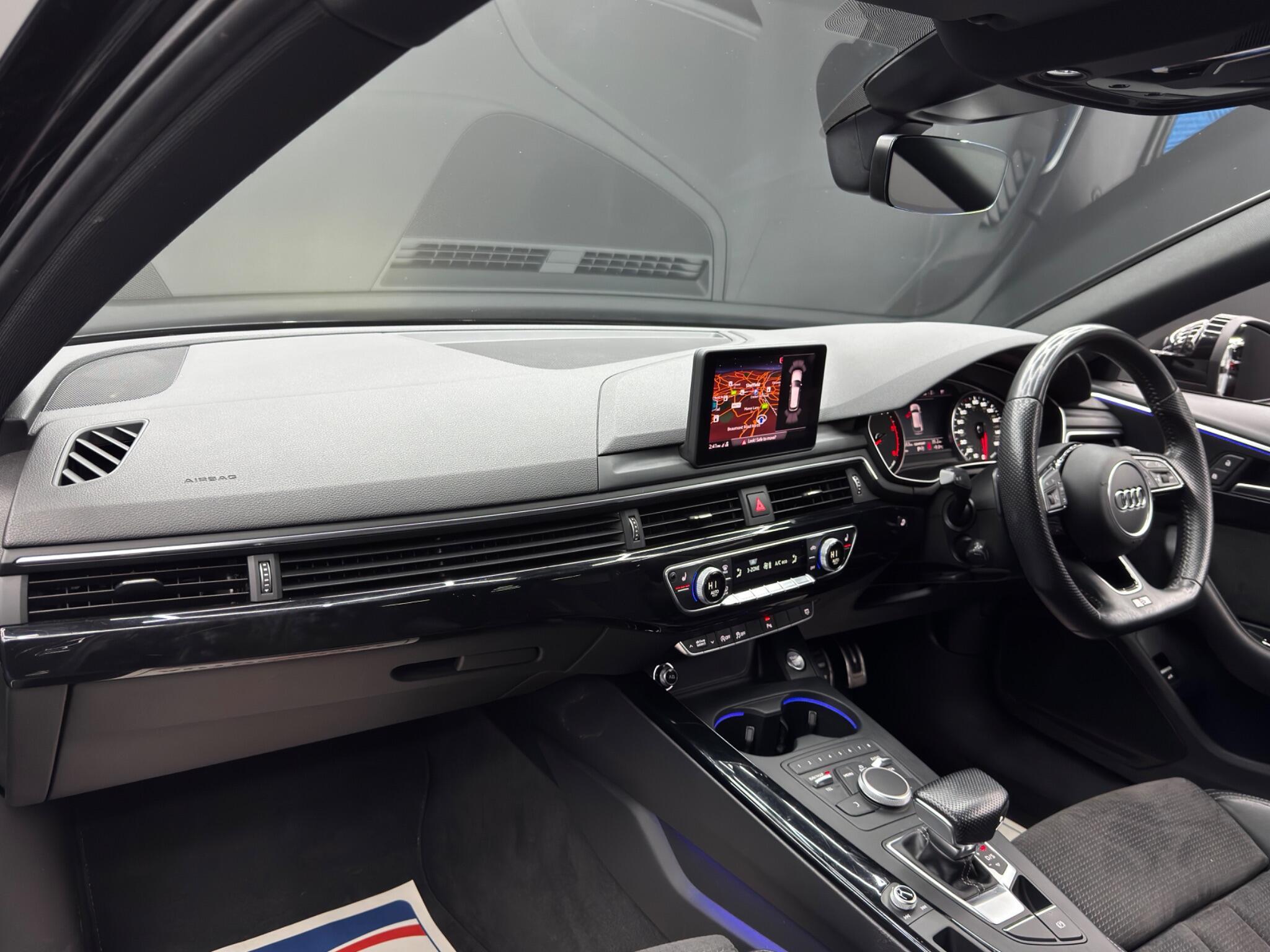 Audi A4 Avant - Image 11