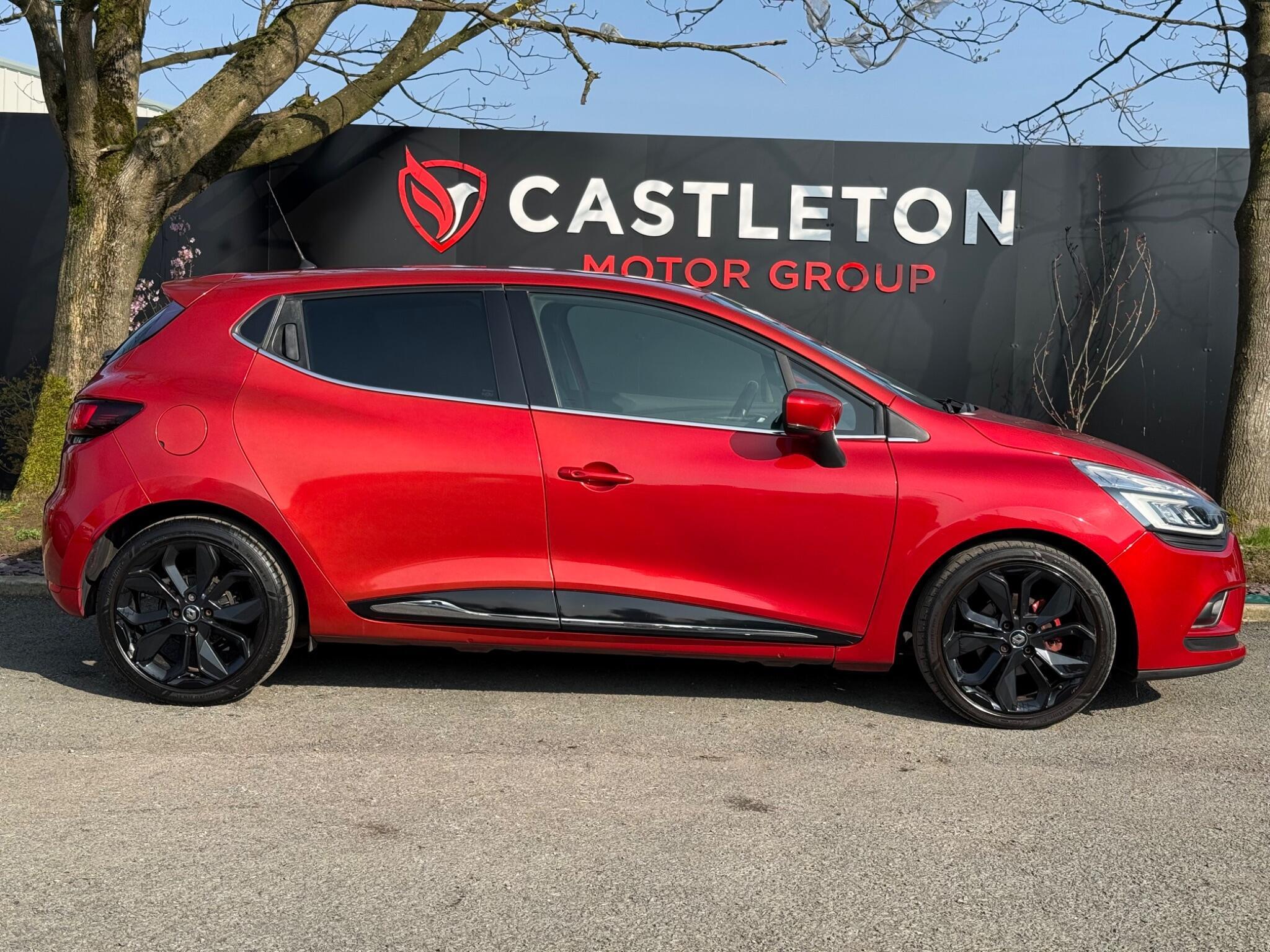 Renault Clio - Image 16