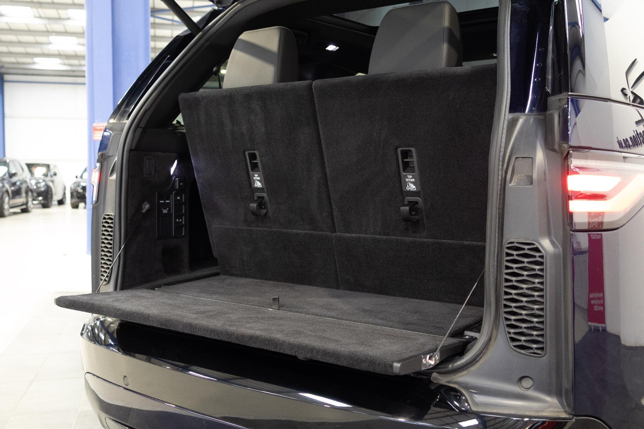 Land Rover Discovery - Image 12