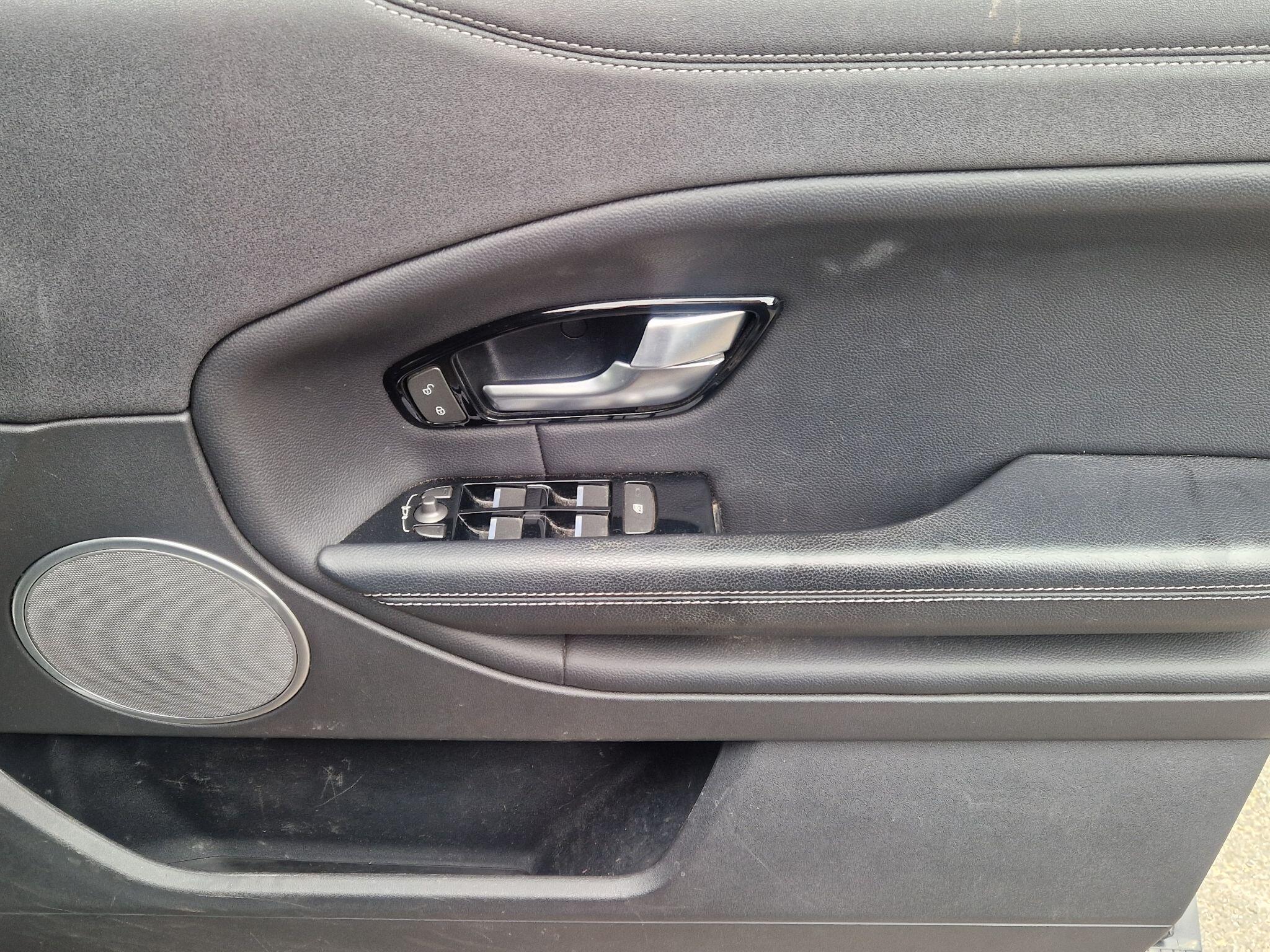 Land Rover Range Rover Evoque - Image 33