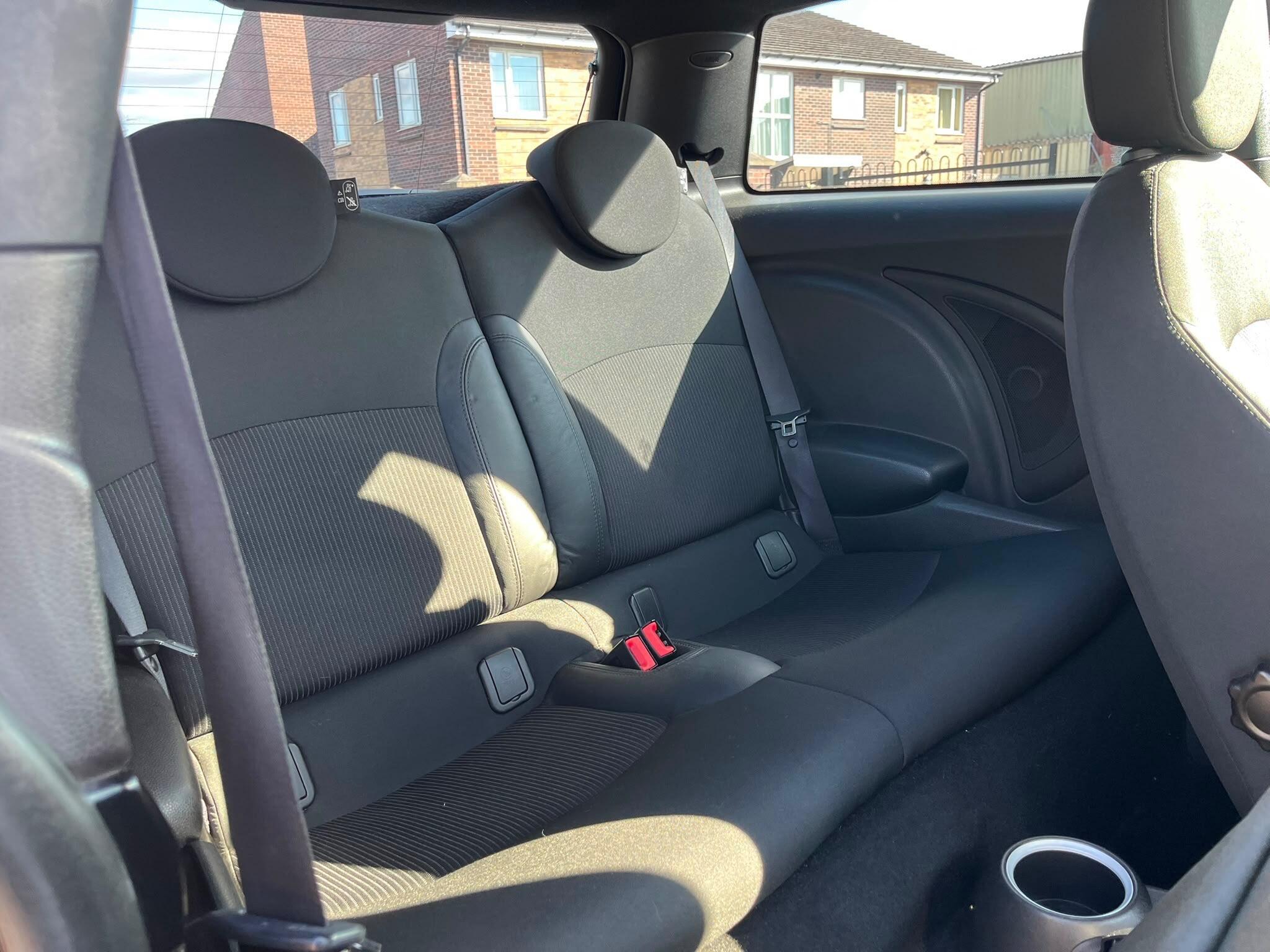 MINI Hatch - Image 10