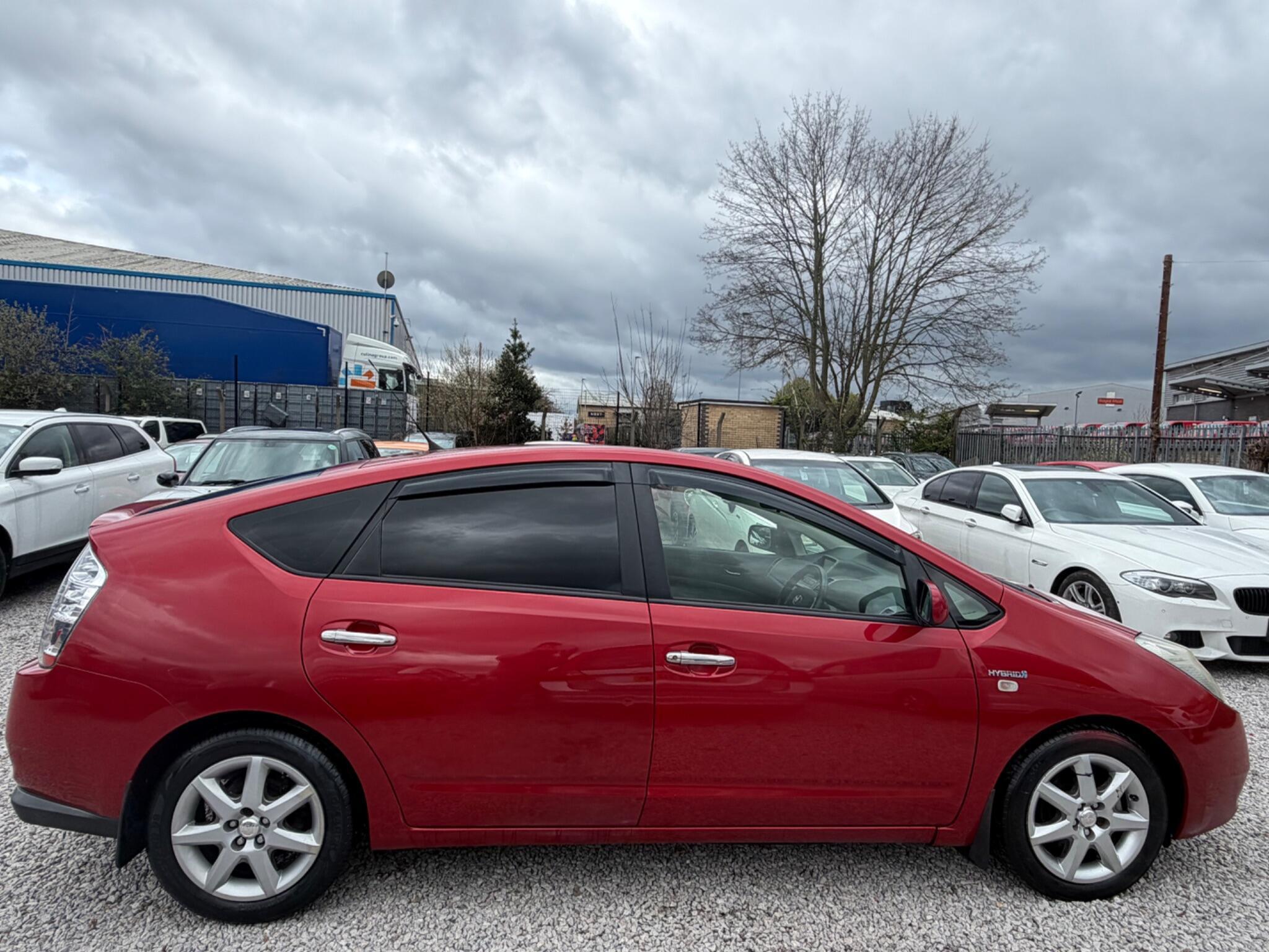 Toyota Prius - Image 7