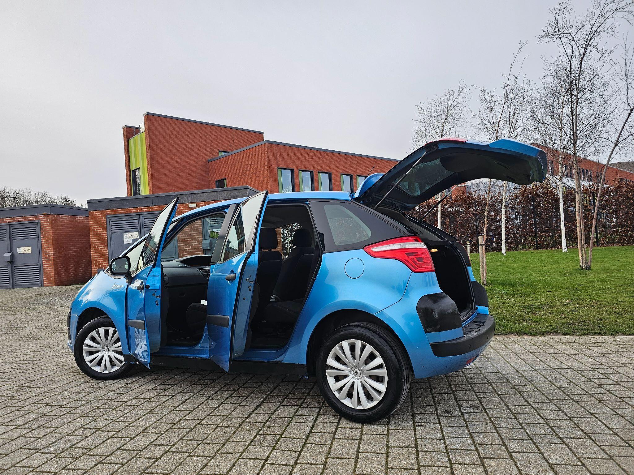 Citroen C4 Picasso - Image 10