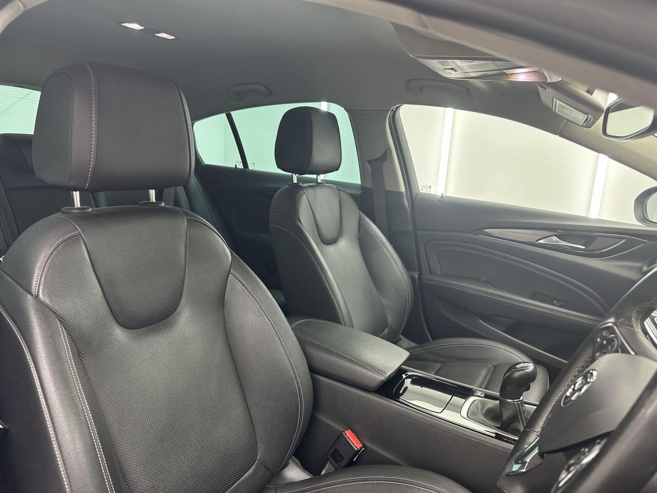 Vauxhall Insignia - Image 2