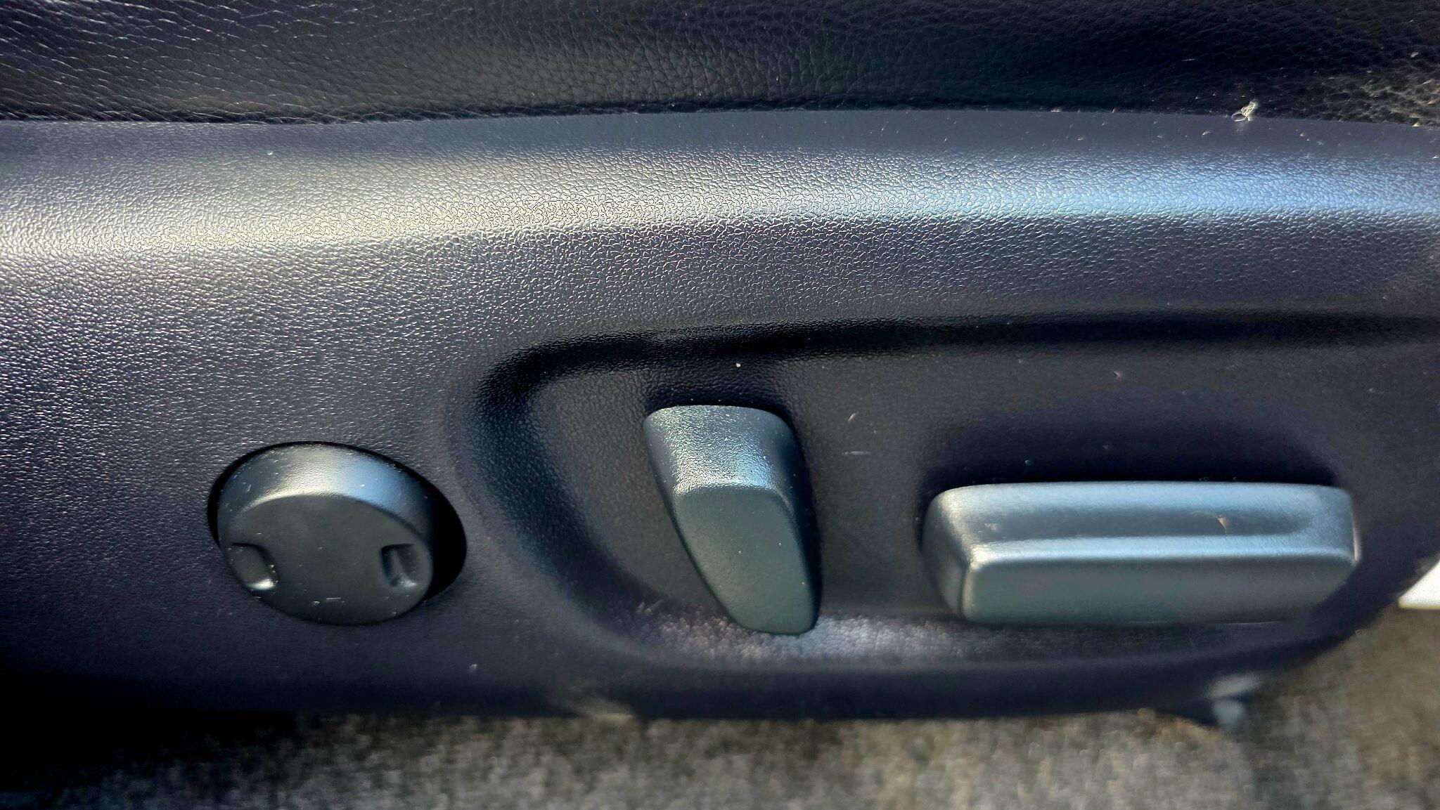 Toyota RAV4 - Image 26