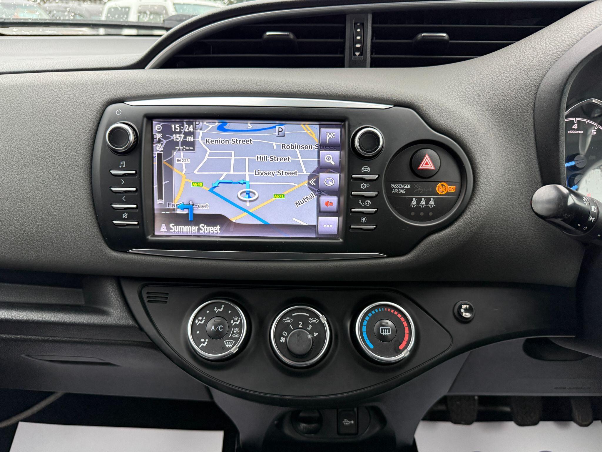 Toyota Yaris - Image 38