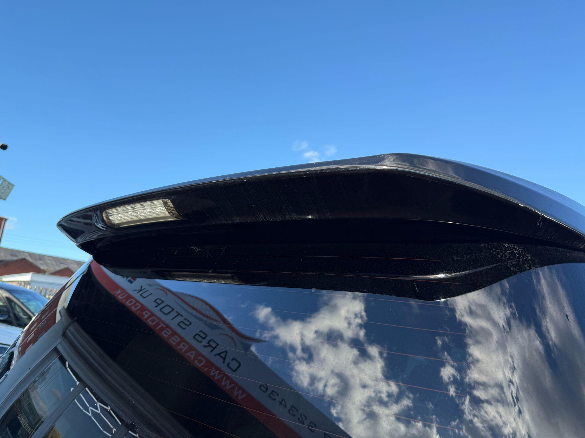 Toyota Alphard - Image 14