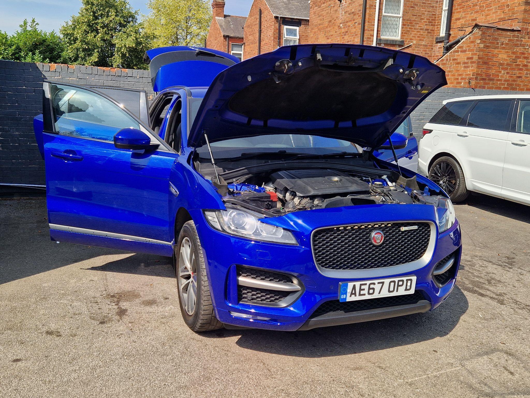 Jaguar F-Pace - Image 12
