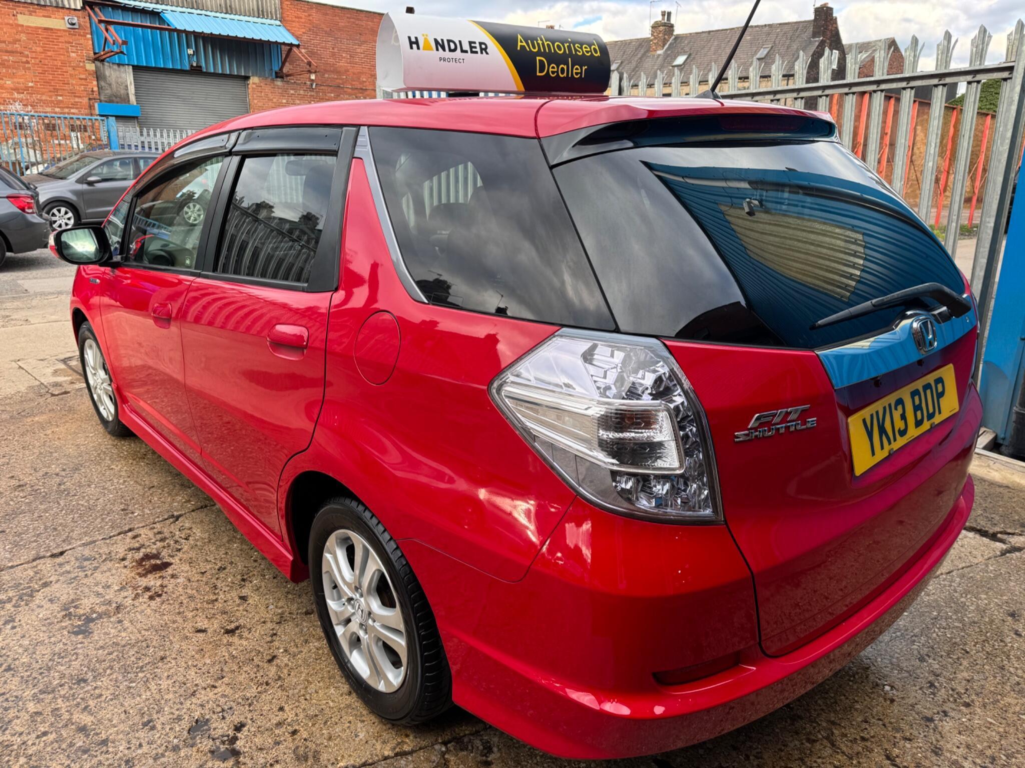 Honda FIT - Image 10