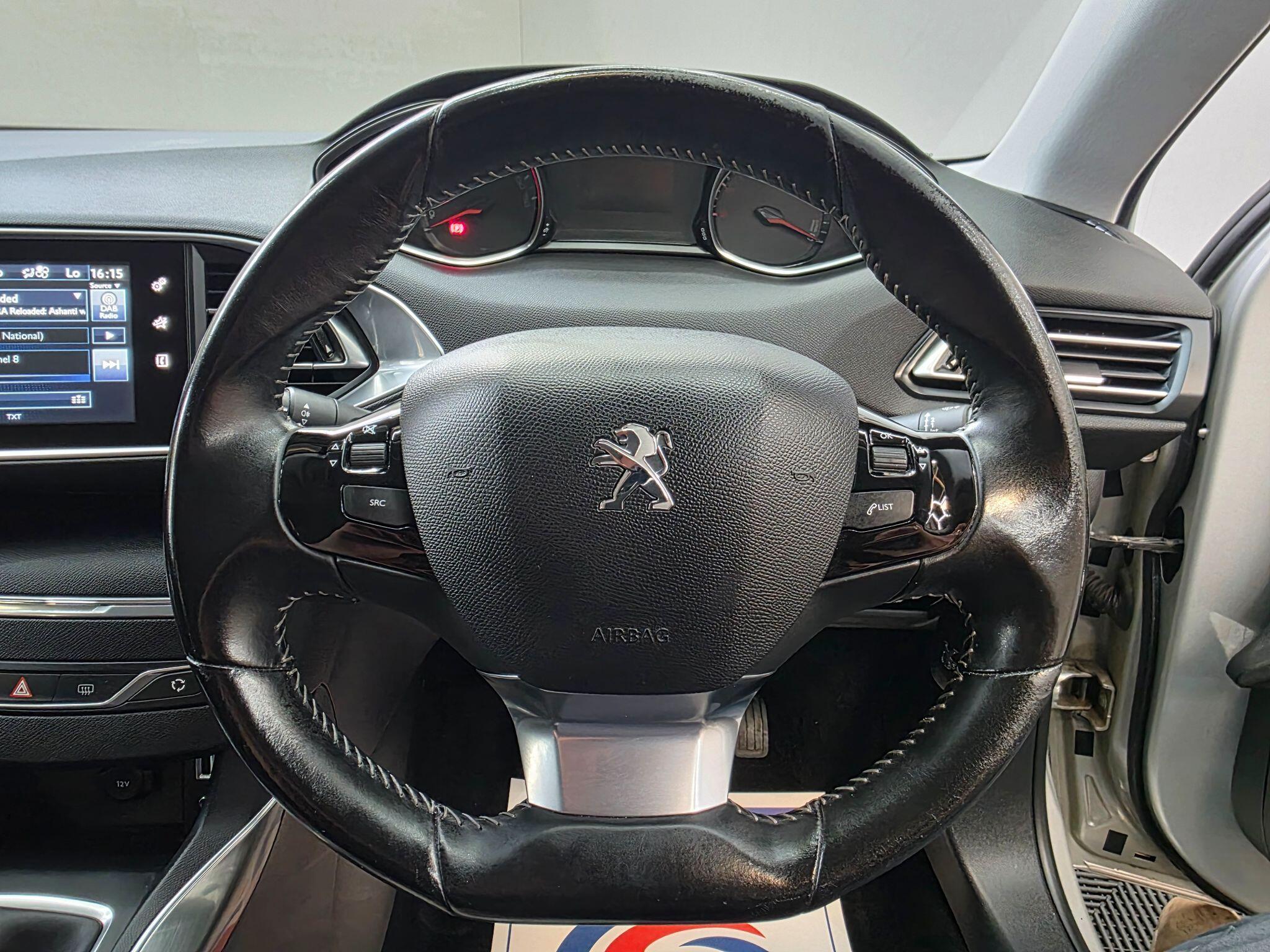 Peugeot 308 - Image 20
