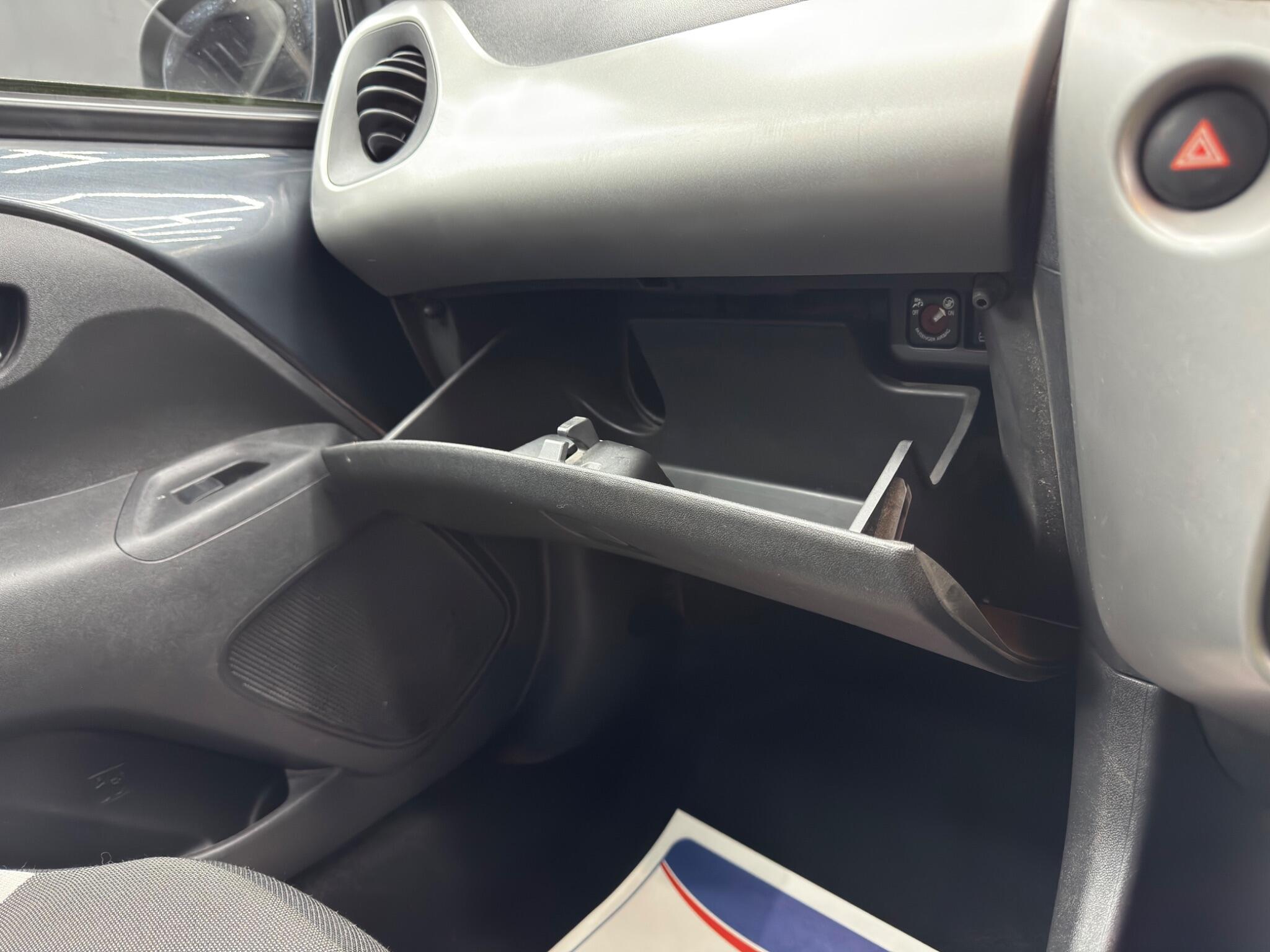 Toyota Aygo - Image 30