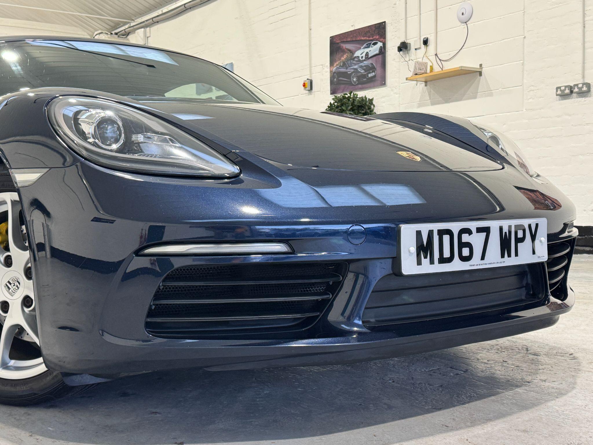 Porsche 718 Cayman - Image 37