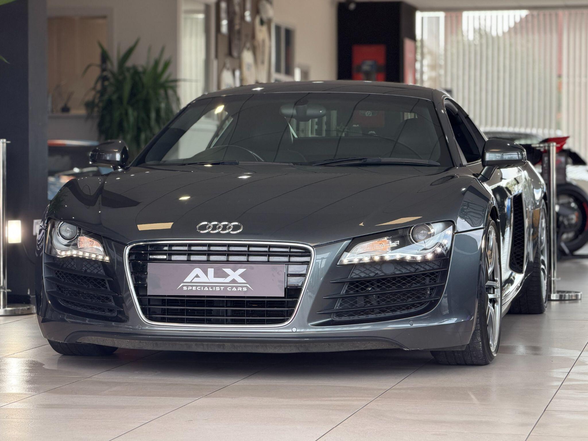Audi R8 - Image 8