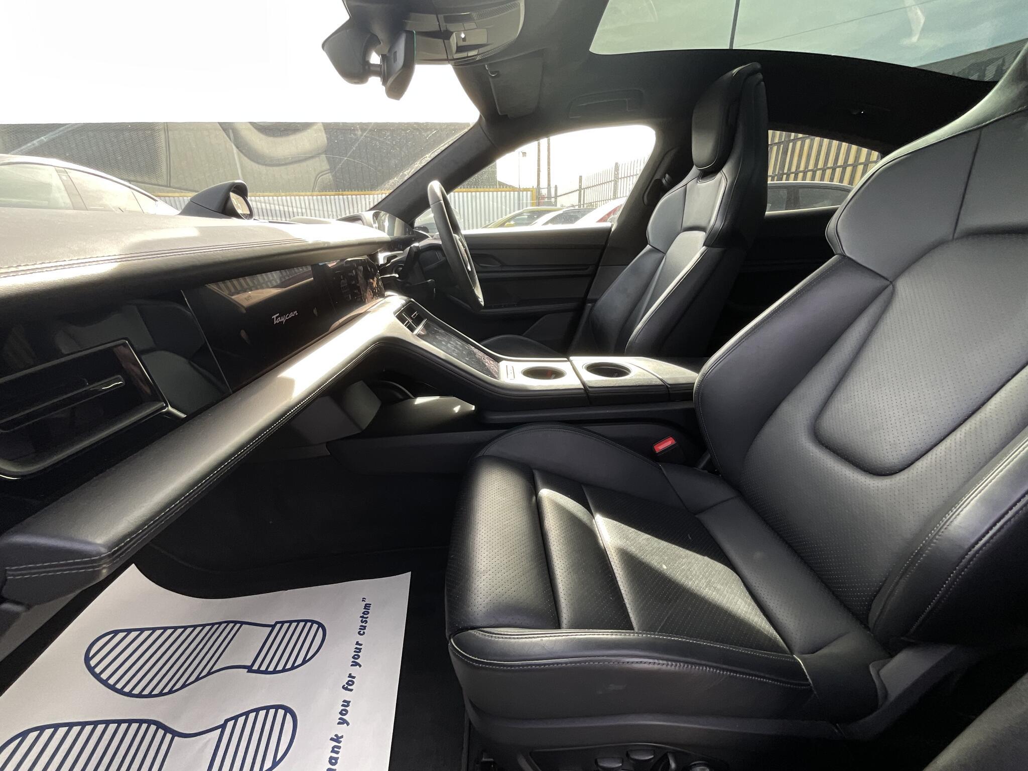 Porsche Taycan - Image 13