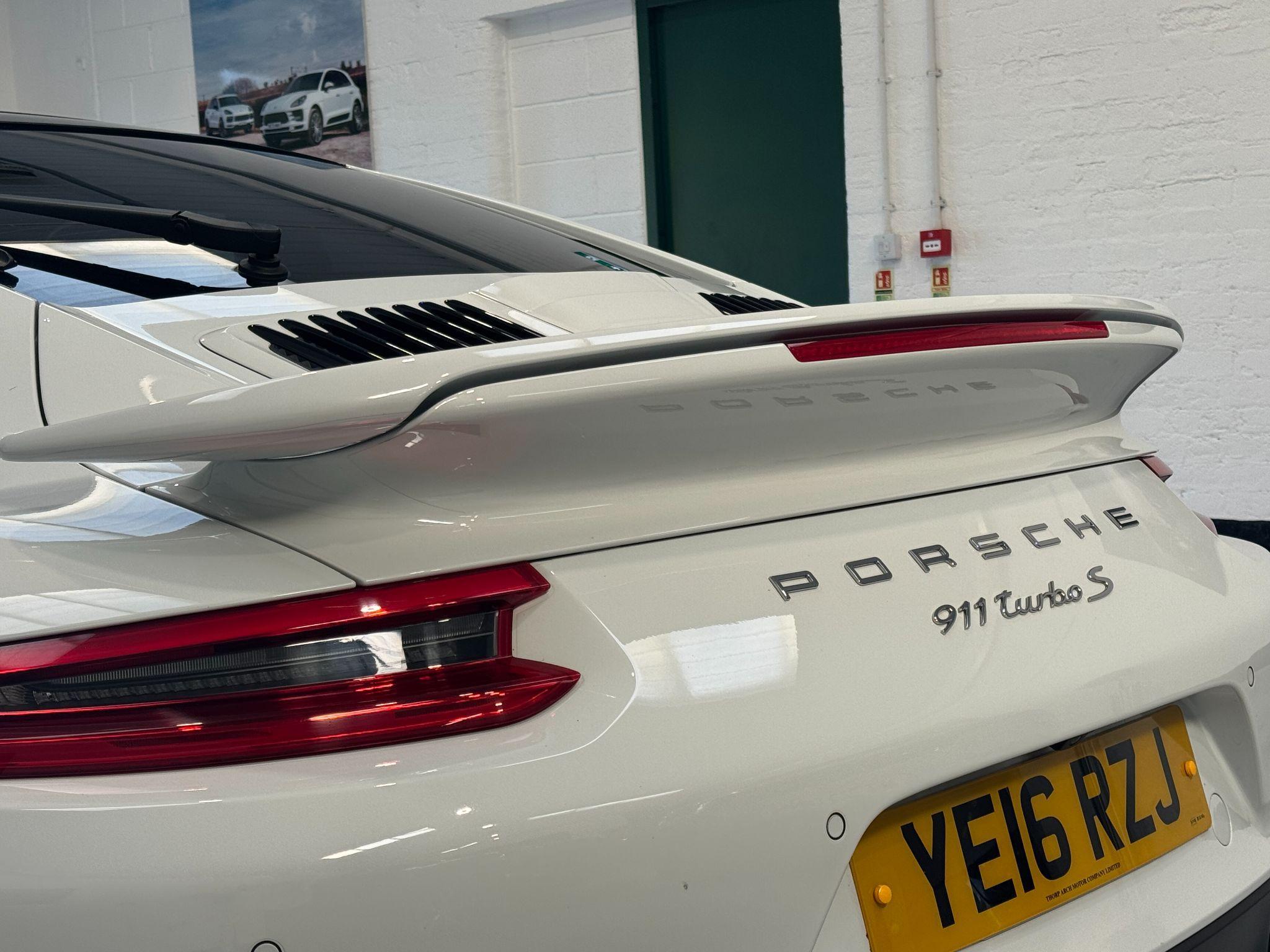 Porsche 911 - Image 62