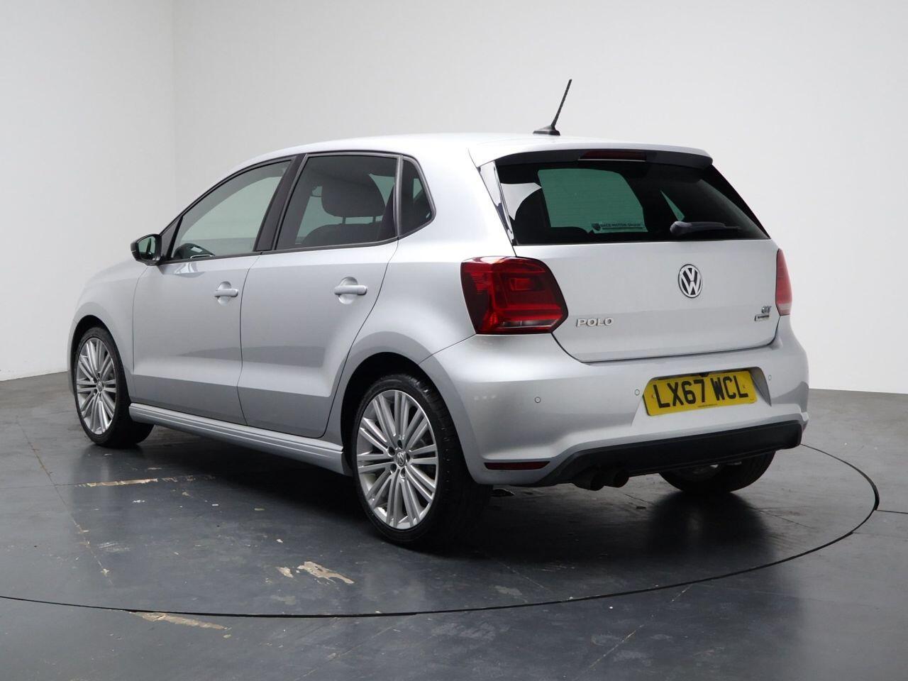 Volkswagen Polo - Image 9
