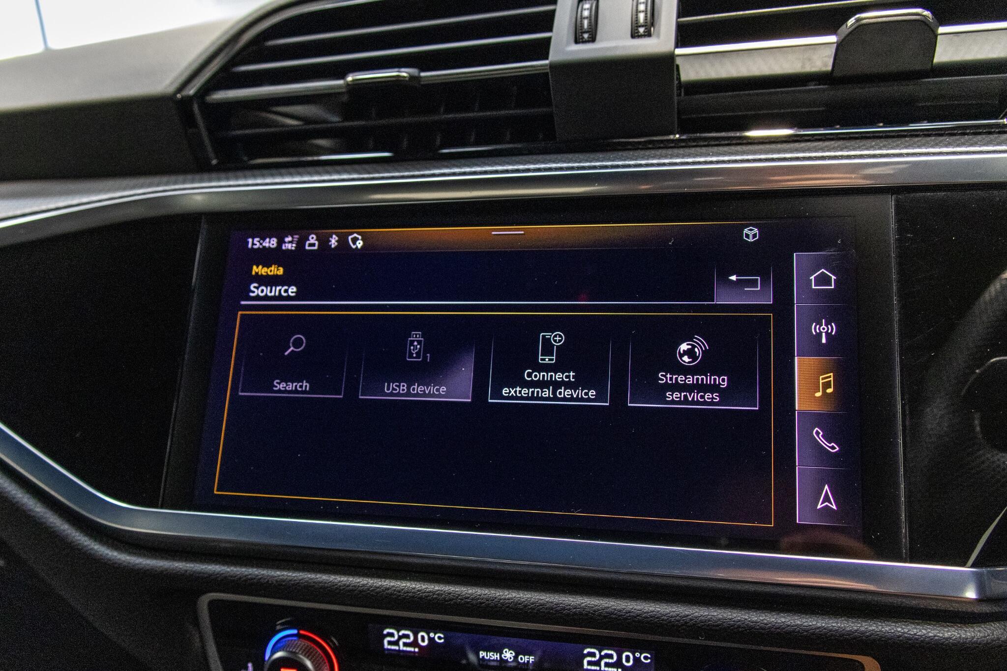 Audi Q3 - Image 19