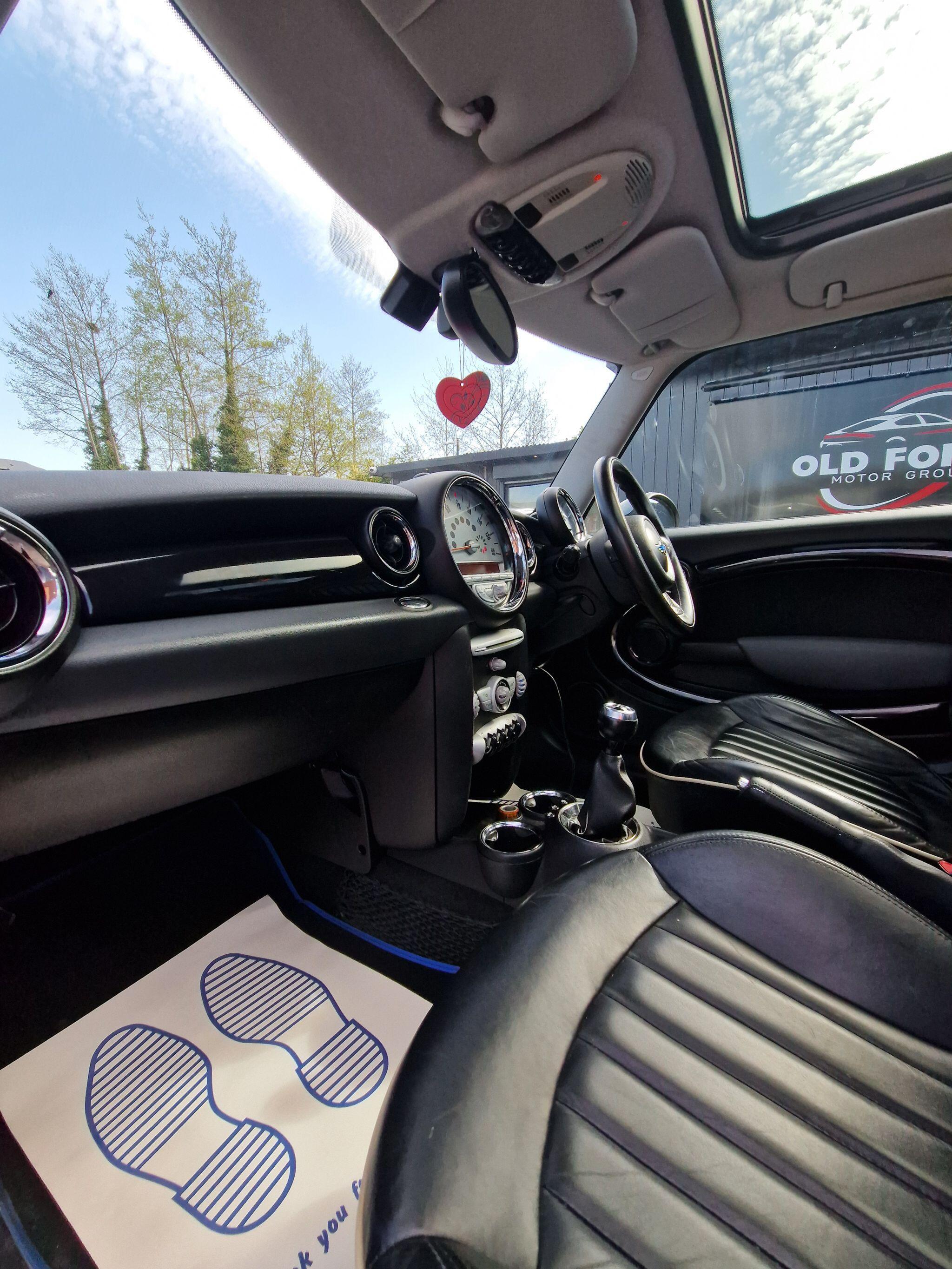 MINI Hatch - Image 33