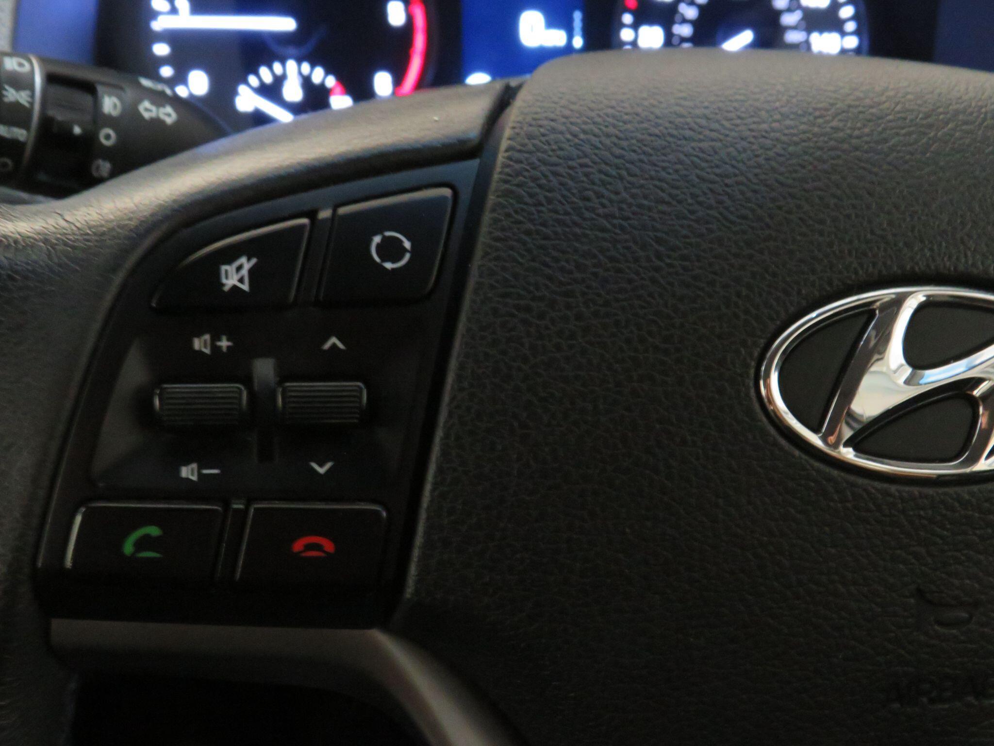 Hyundai Tucson - Image 17