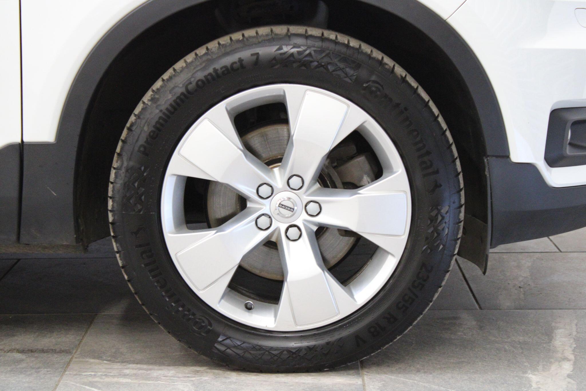 Volvo XC40 - Image 9