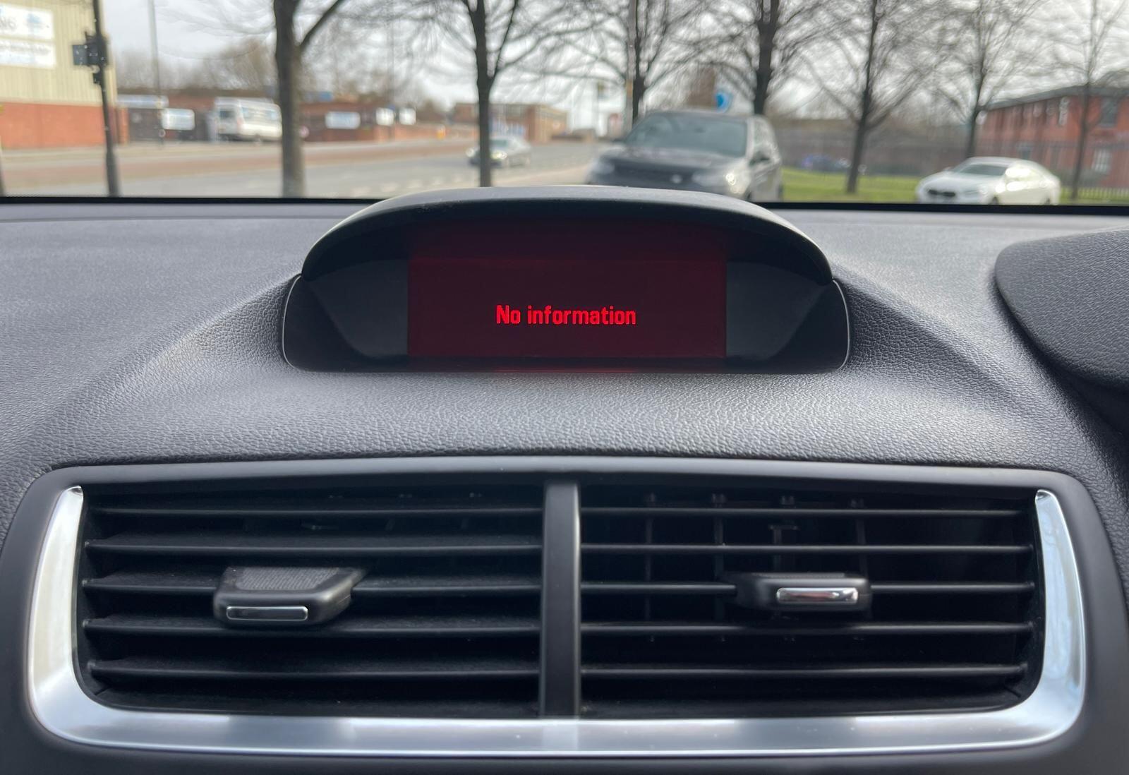 Vauxhall Mokka - Image 42