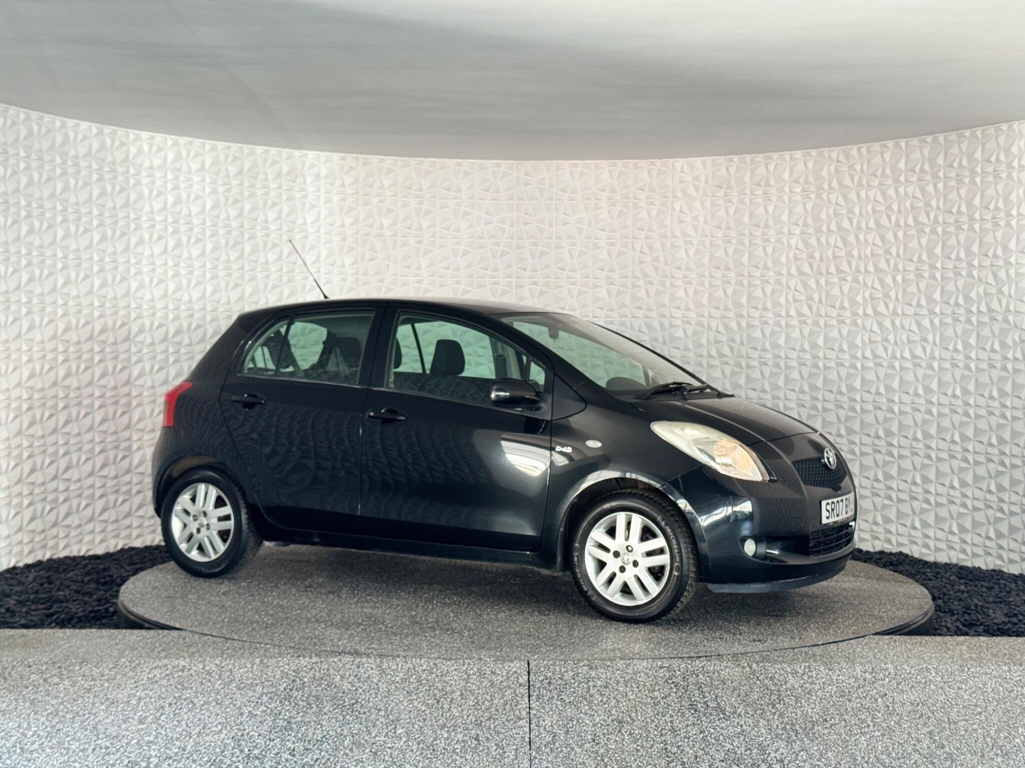 Toyota Yaris - Image 7